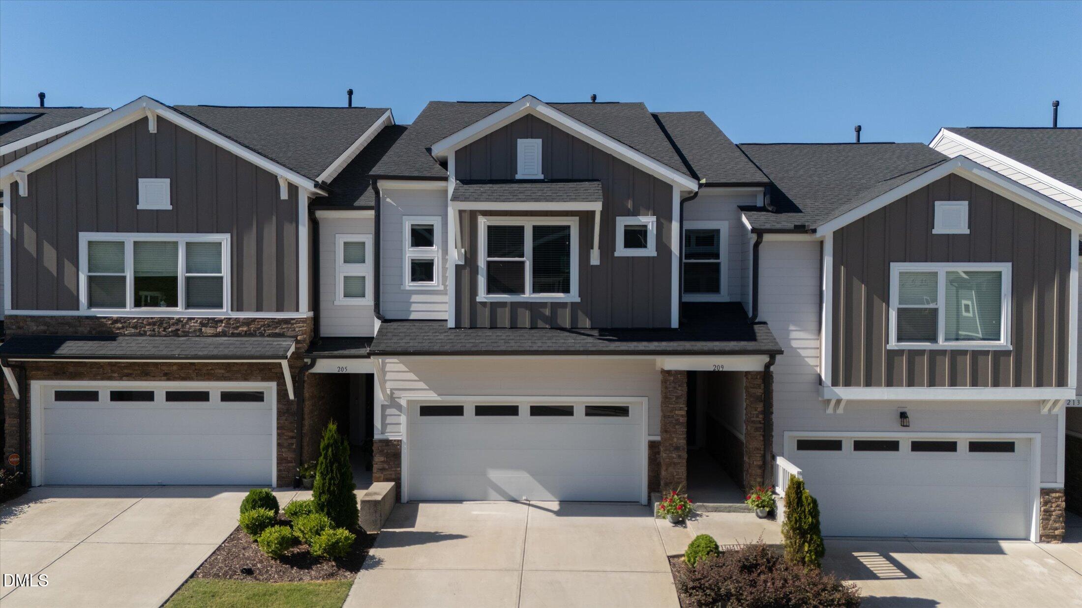 209 Deardom Way, Chapel Hill, NC 27517