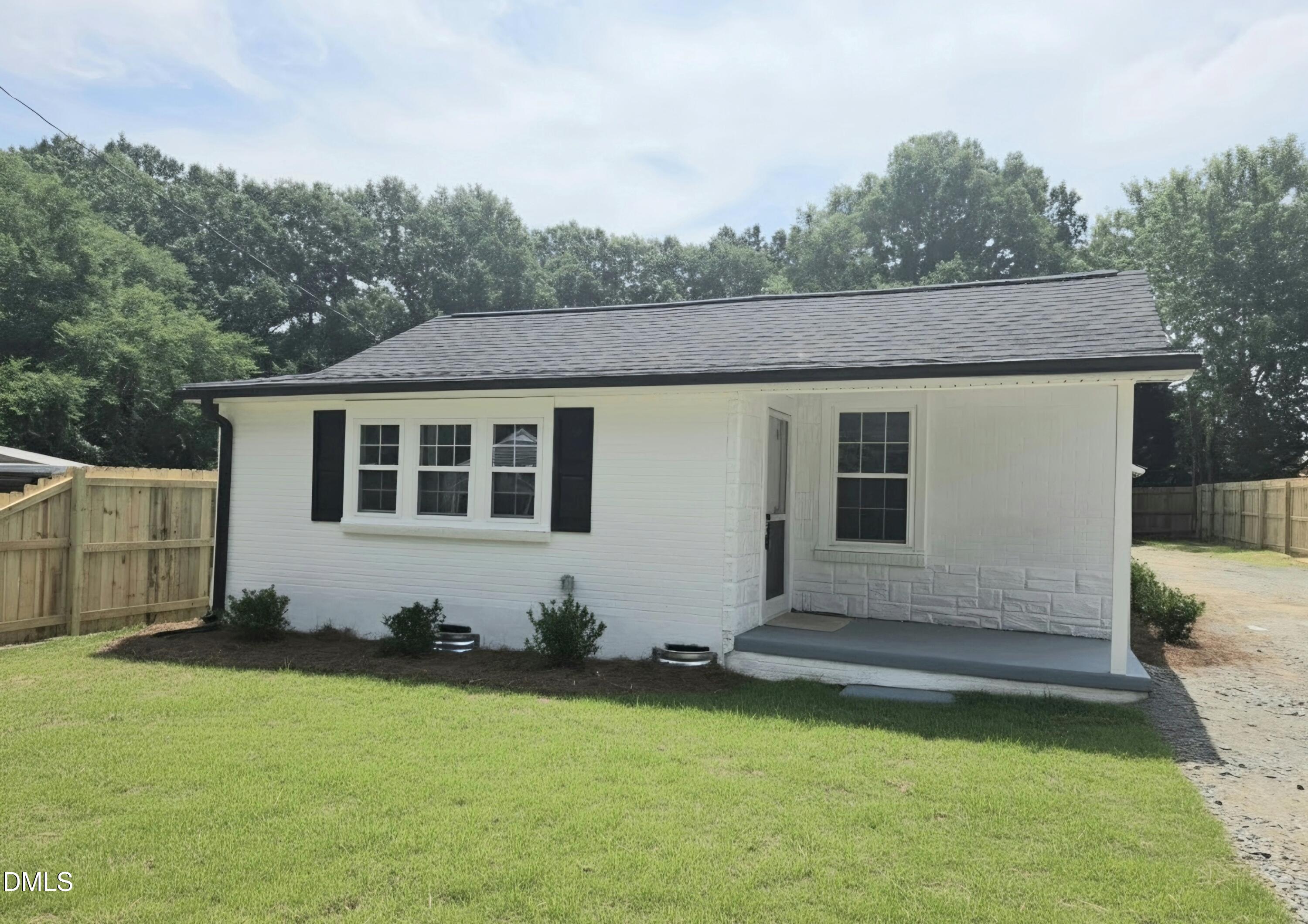 1330 Pollard Avenue, Burlington, NC 27217