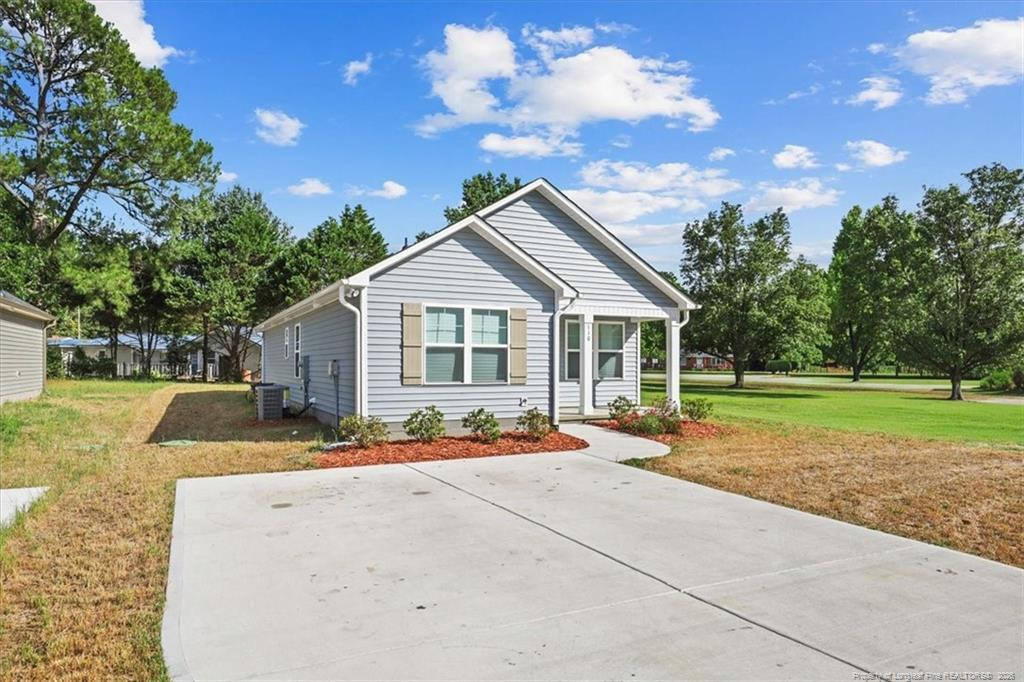 110 Martin Luther King Jr Boulevard, Clinton, NC 28328