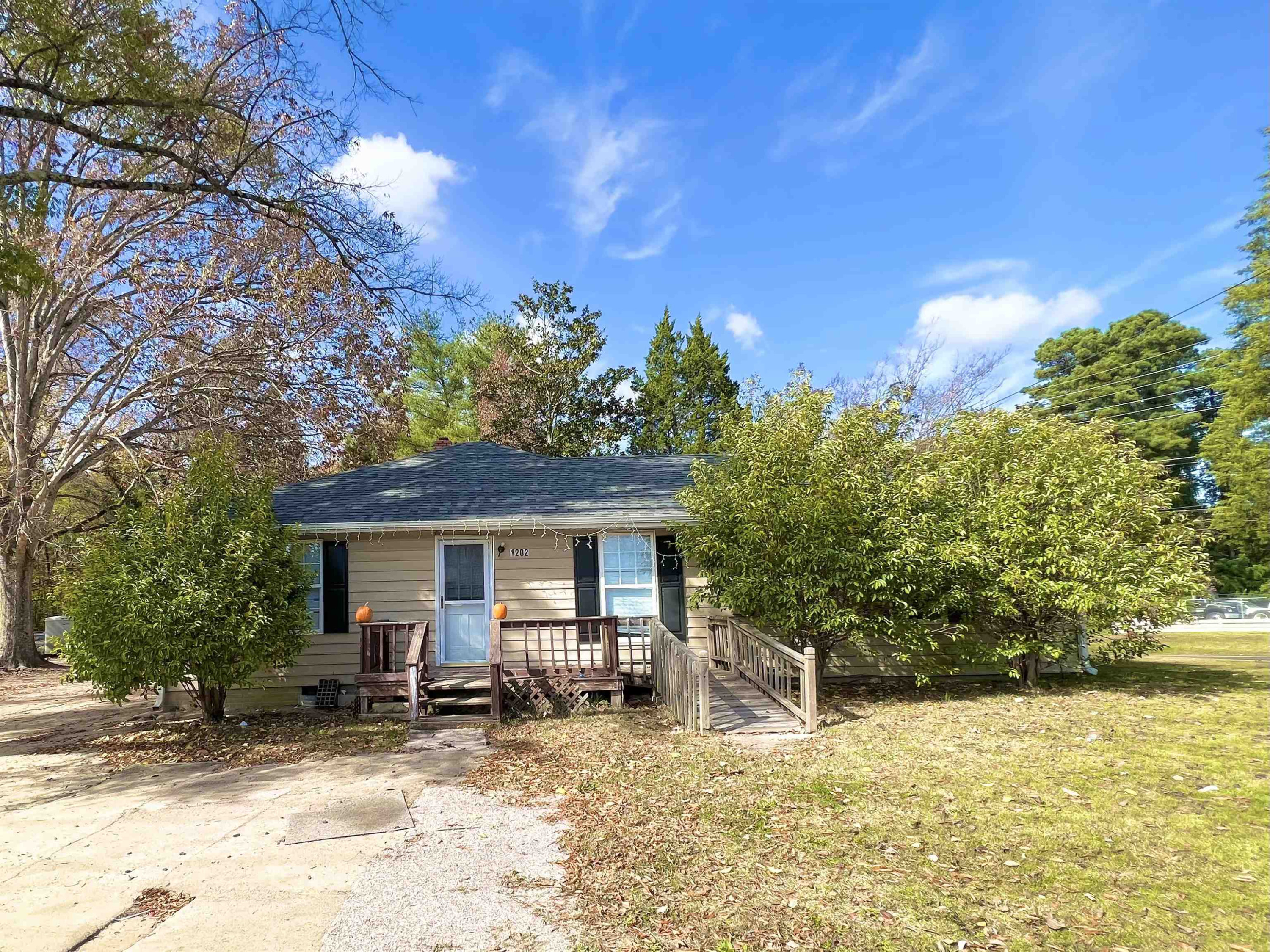 1202 Ellis Road, Durham, NC 27703