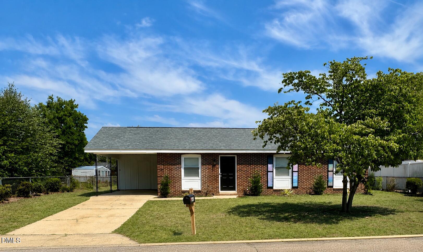 5543 Livingston Drive, Fayetteville, NC 28311