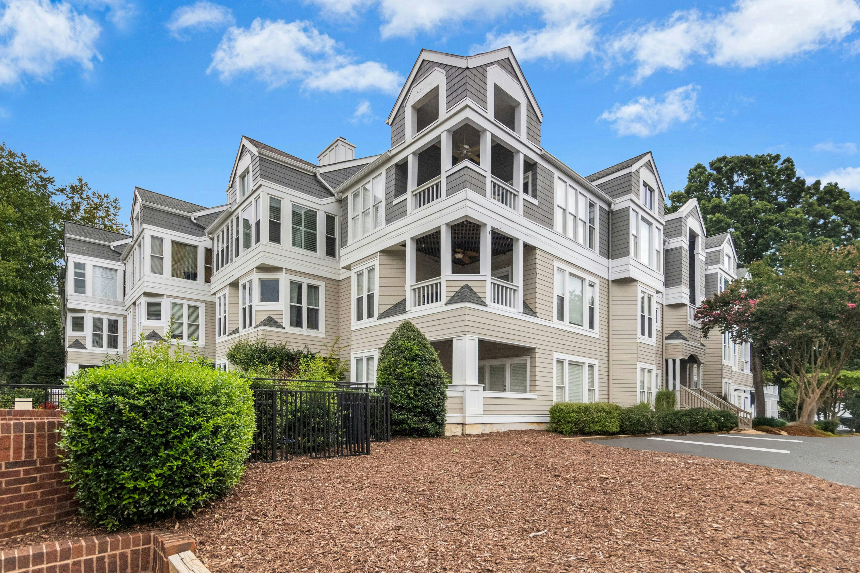 1000 Brighthurst Drive 309, Raleigh, NC 27605