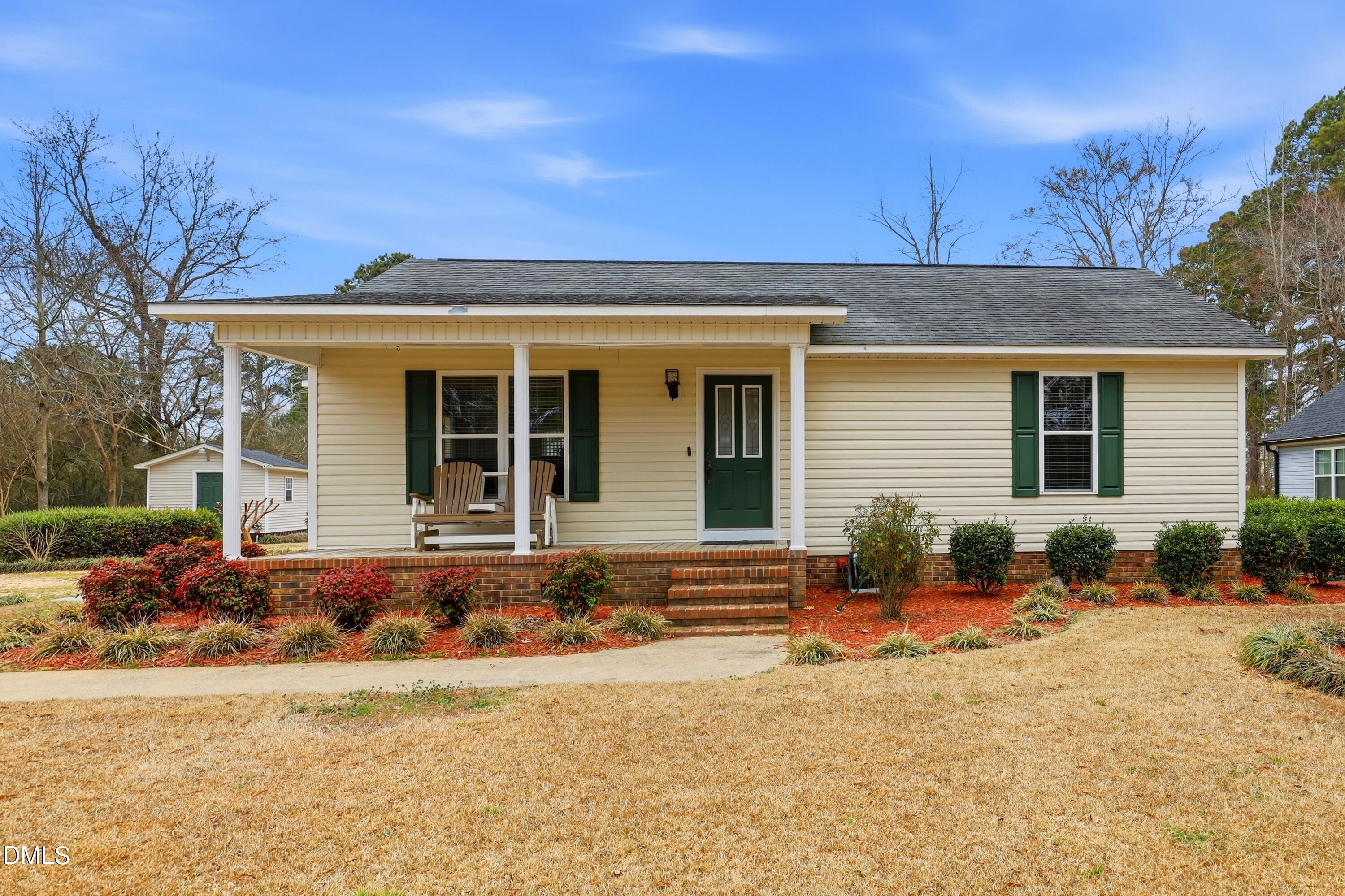 525 W Edwards Street, Princeton, NC 27569