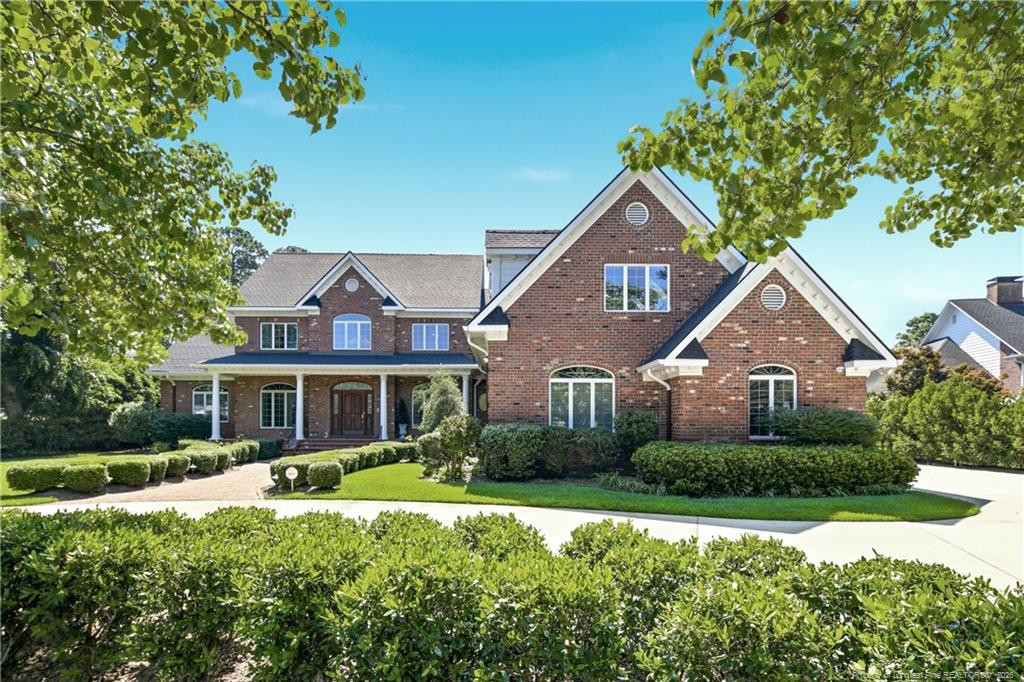 105 Great Oaks Drive, Fayetteville, NC 28303