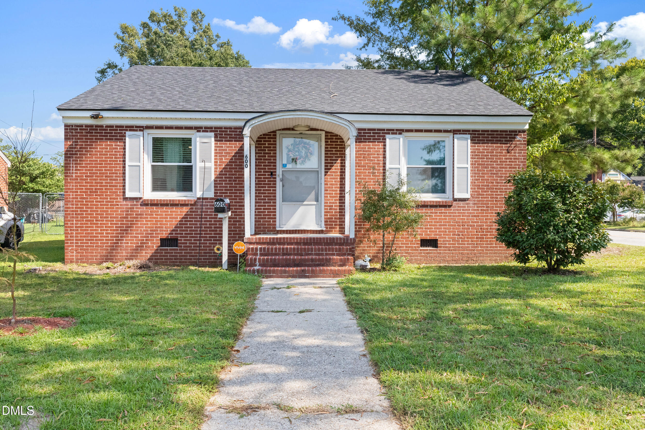 600 N Raiford Street, Selma, NC 27576
