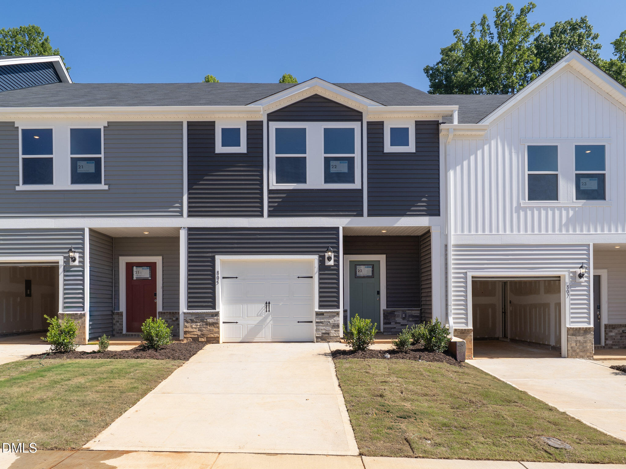 805 Stream View Court, Mebane, NC 27302