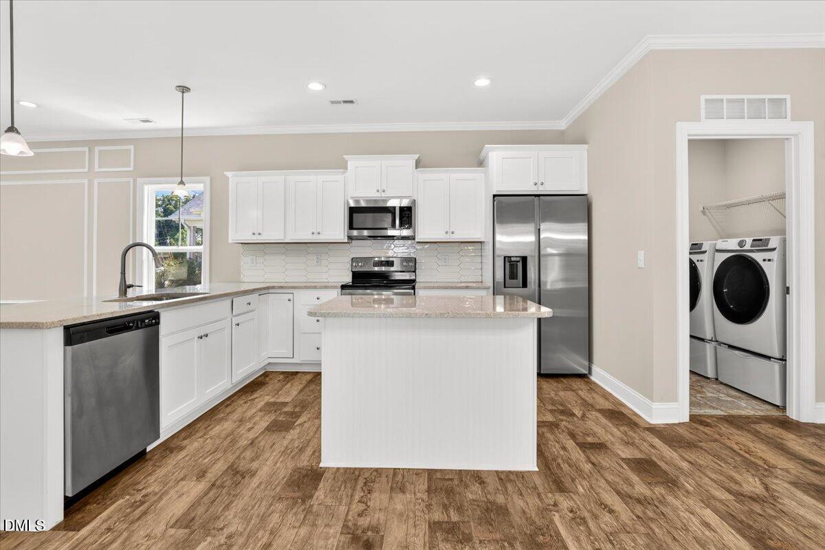 706 S Pollock Street, Selma, NC 27576