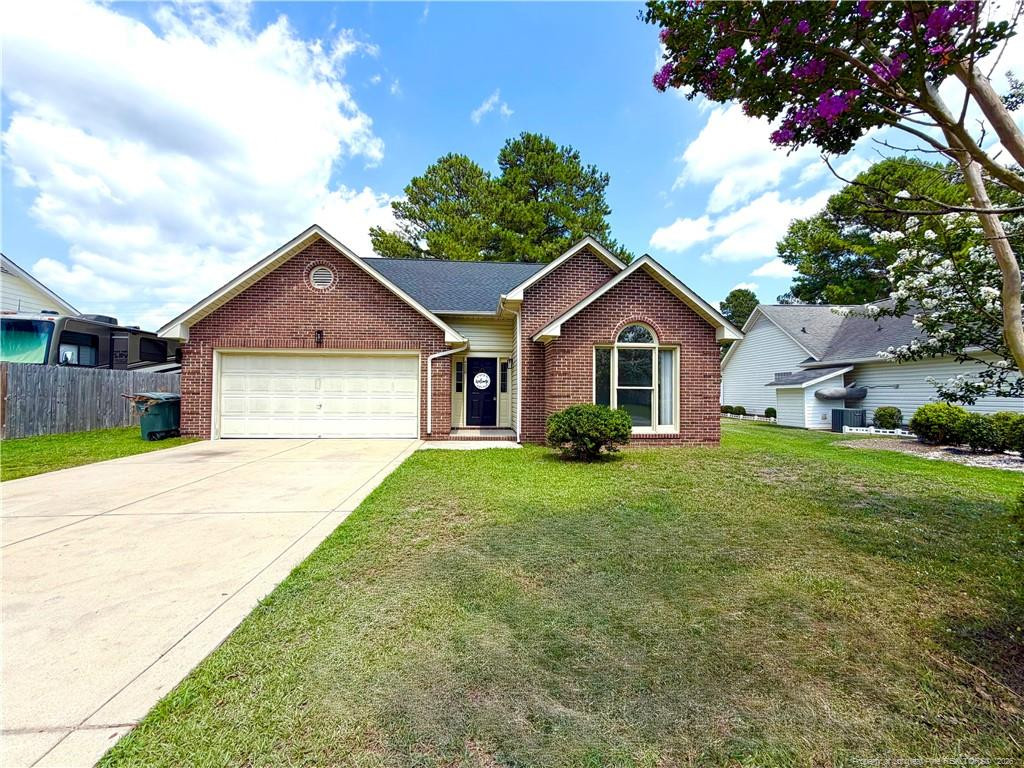 4229 Buckhurst Drive, Hope Mills, NC 28348