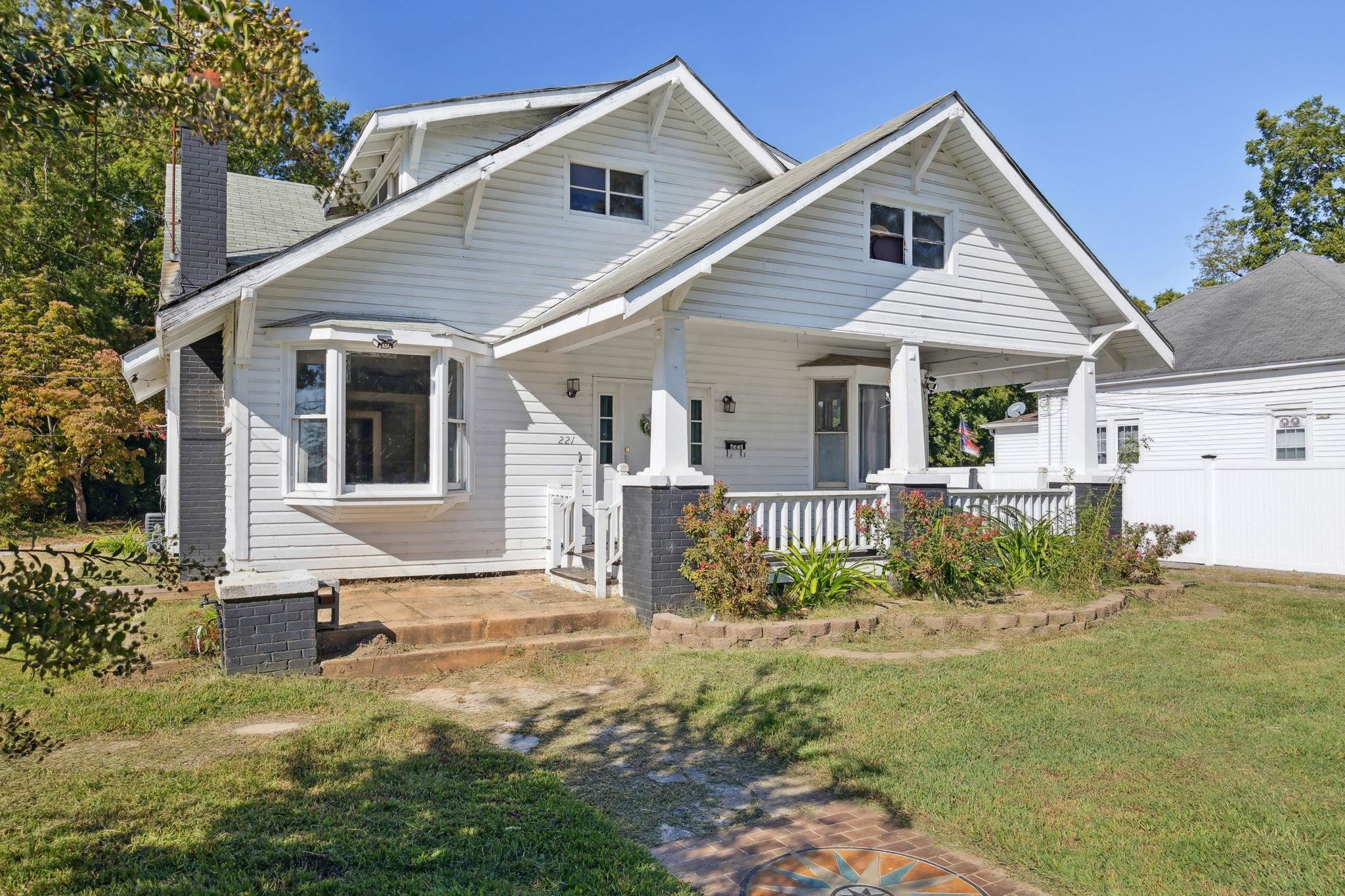 221 Charlotte Avenue, Sanford, NC 27330