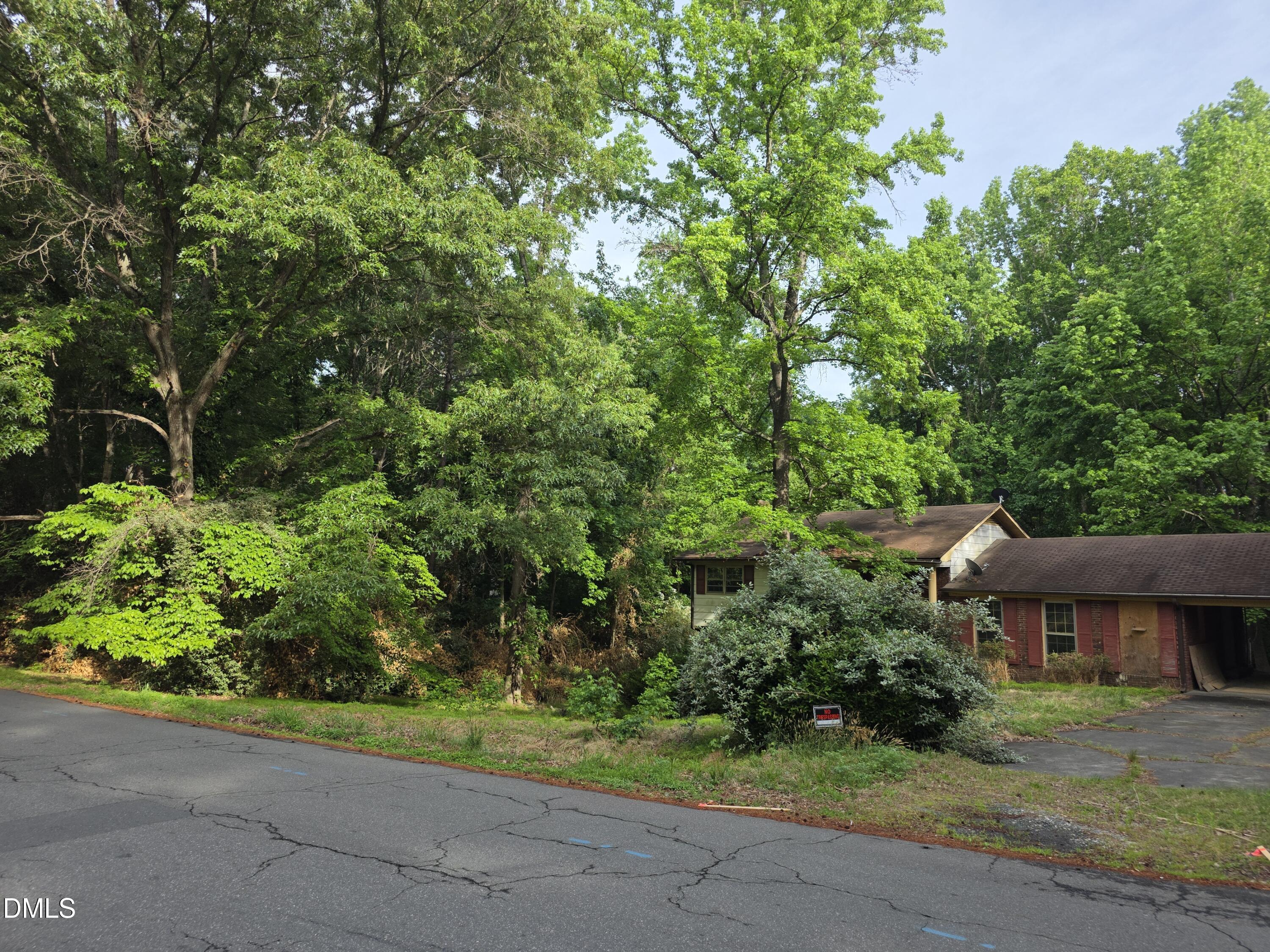200 Eastwood Road, Chapel Hill, NC 27514