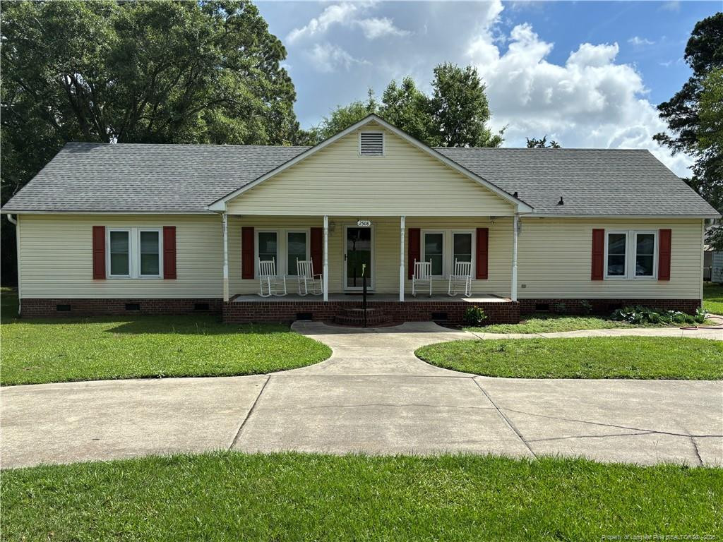 2508 N Roberts Avenue N, Lumberton, NC 28358