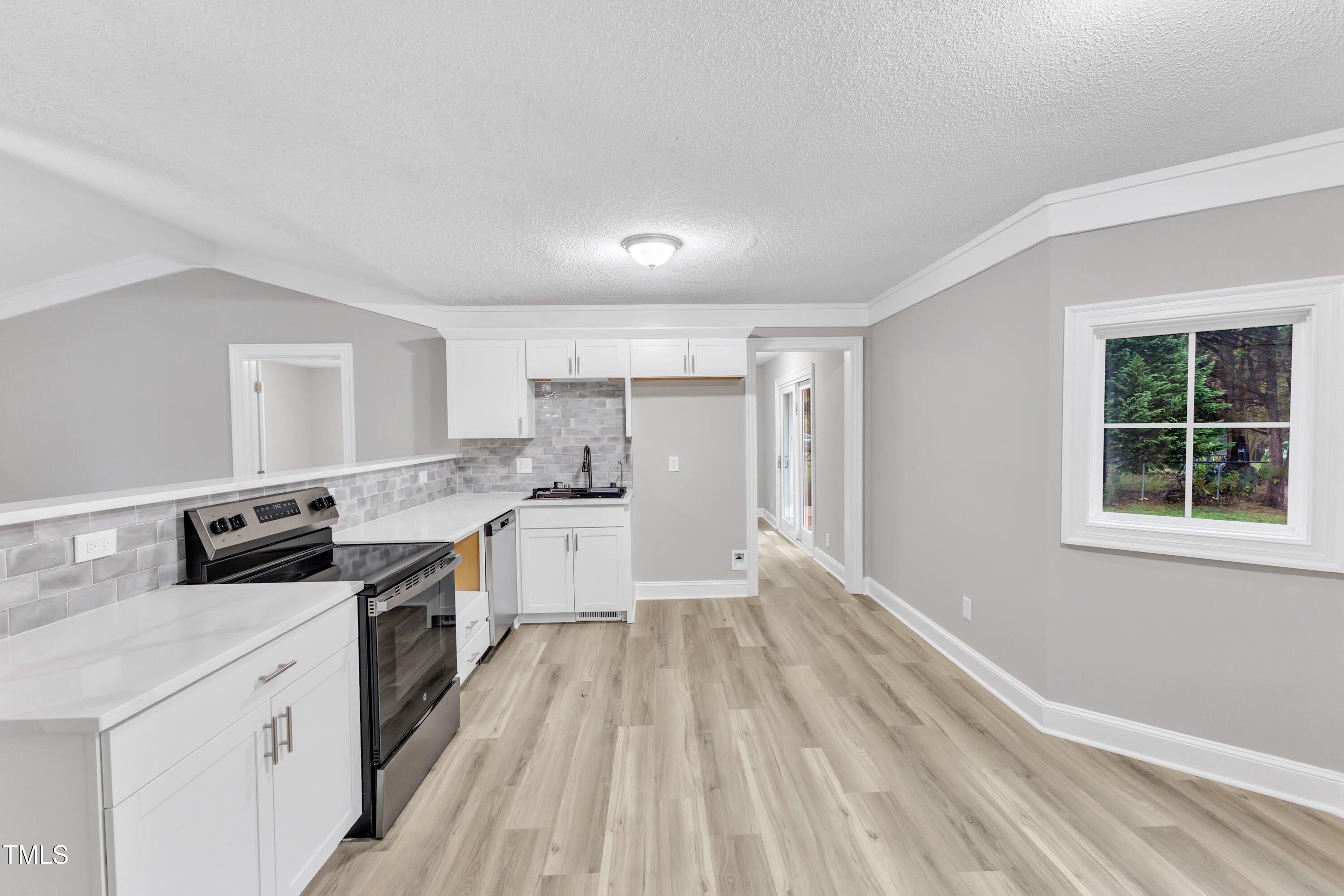 8201 Rhodes Road, Apex, NC 27539