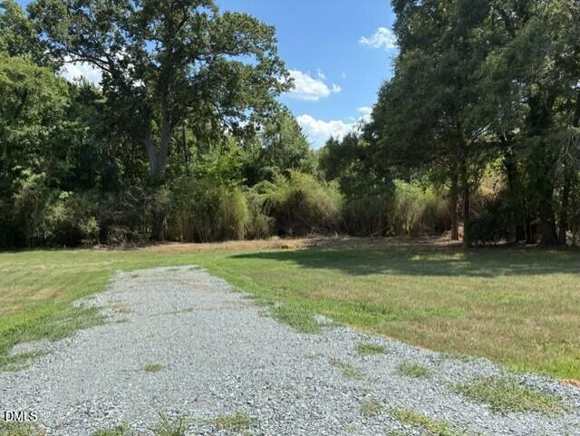 211 Colonial Avenue, Goldston, NC 27252