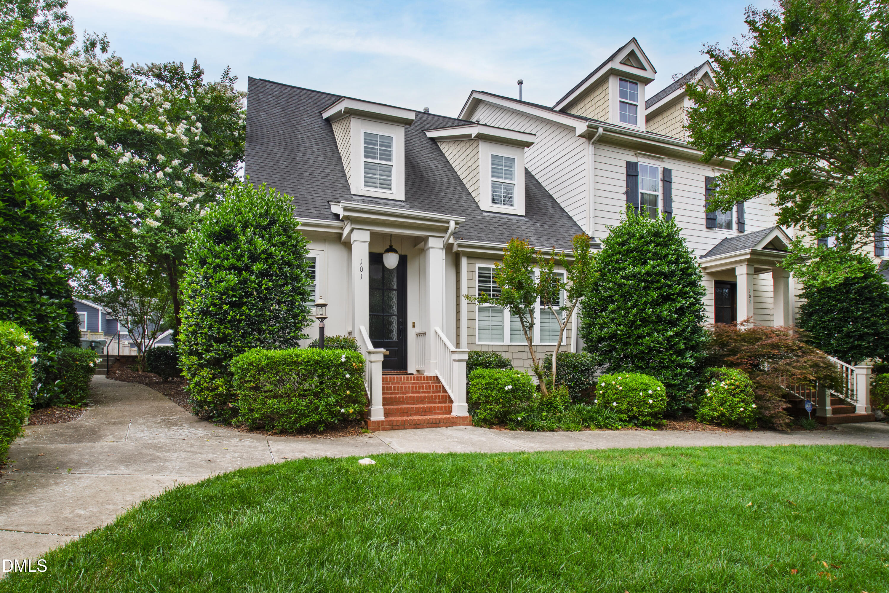 2741 Oberlin Road 101, Raleigh, NC 27608