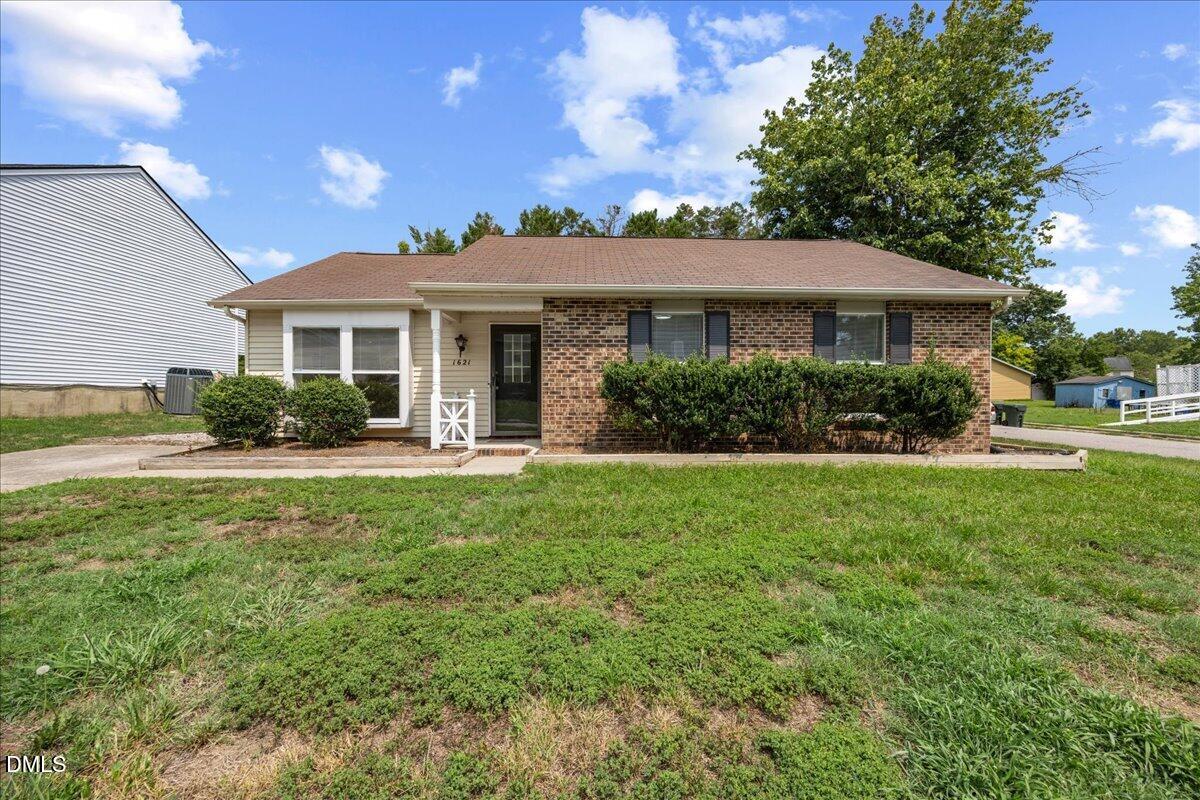 1621 River Knoll Drive, Raleigh, NC 27610