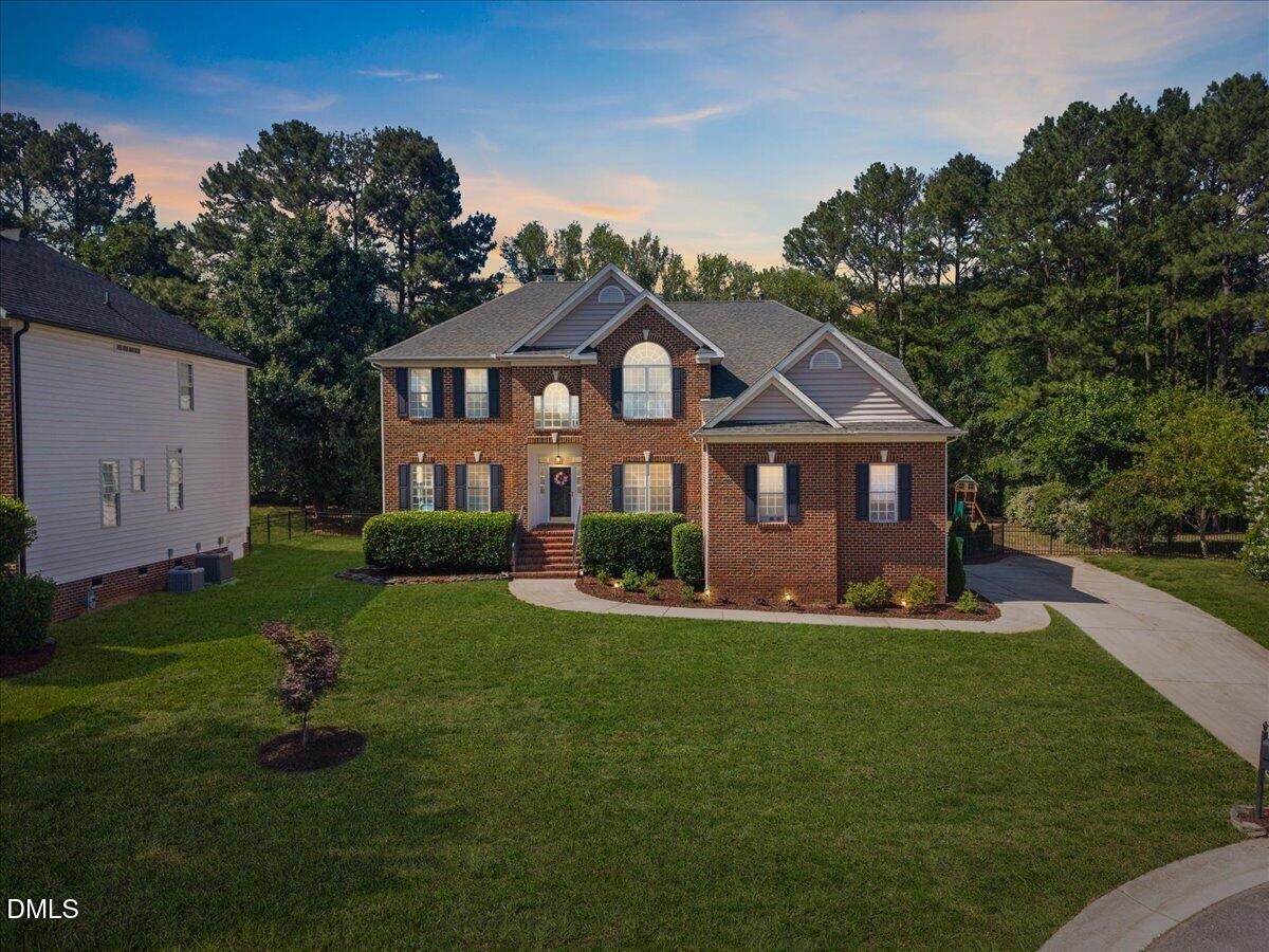 2817 Crystal Oaks Lane, Raleigh, NC 27614