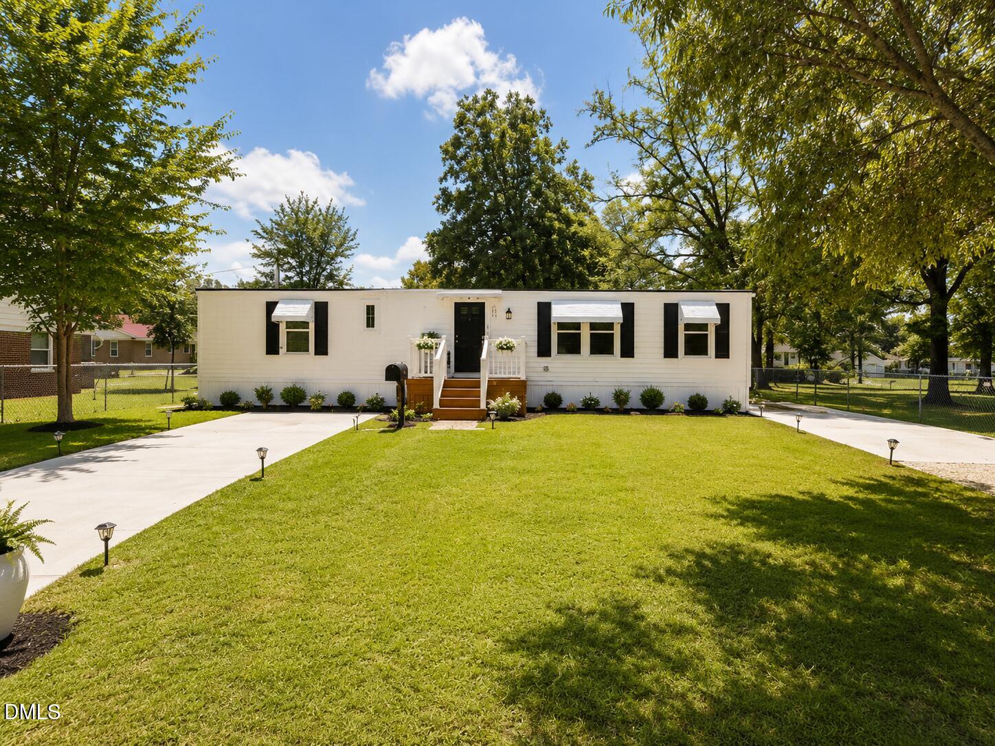 305 W Preston Street, Selma, NC 27576