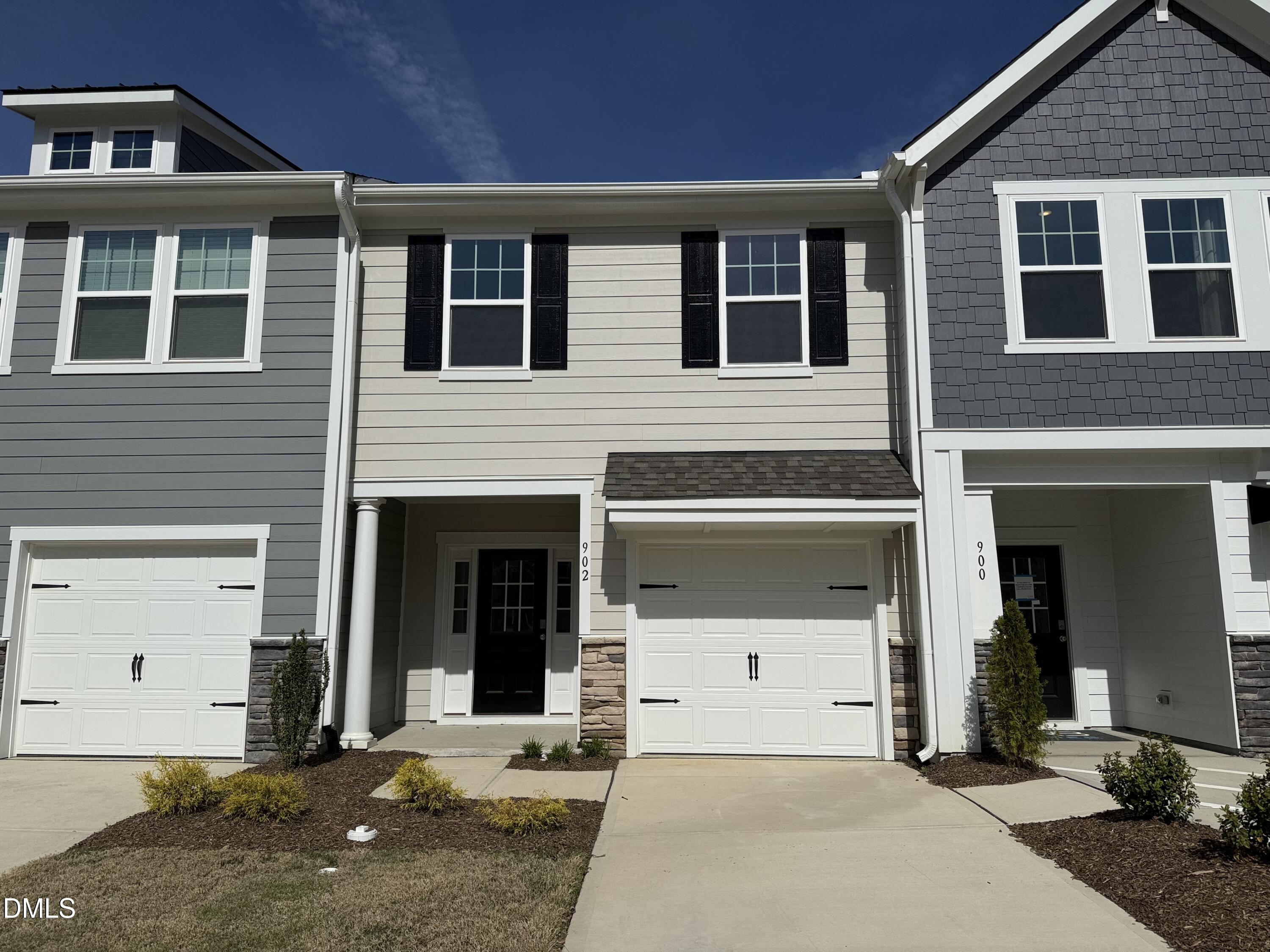 902 Kensley Grove Lane, Fuquay Varina, NC 27526