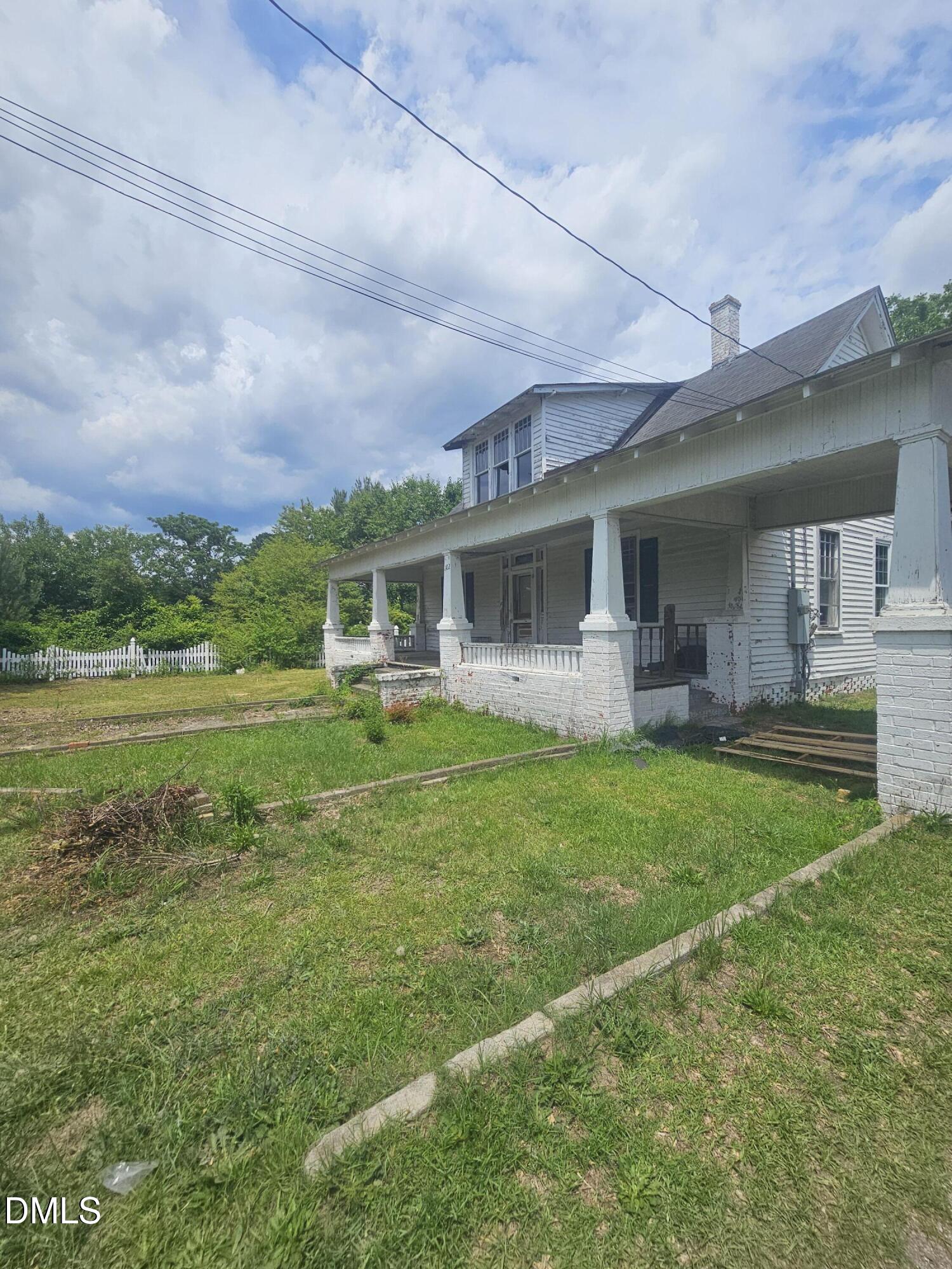 202 E Blanche Street, Pine Level, NC 27568