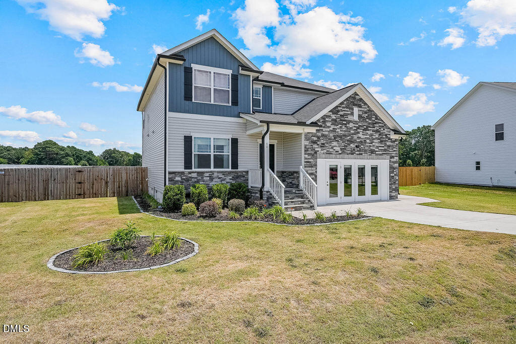 60 Olivia Crossing Court, Four Oaks, NC 27524
