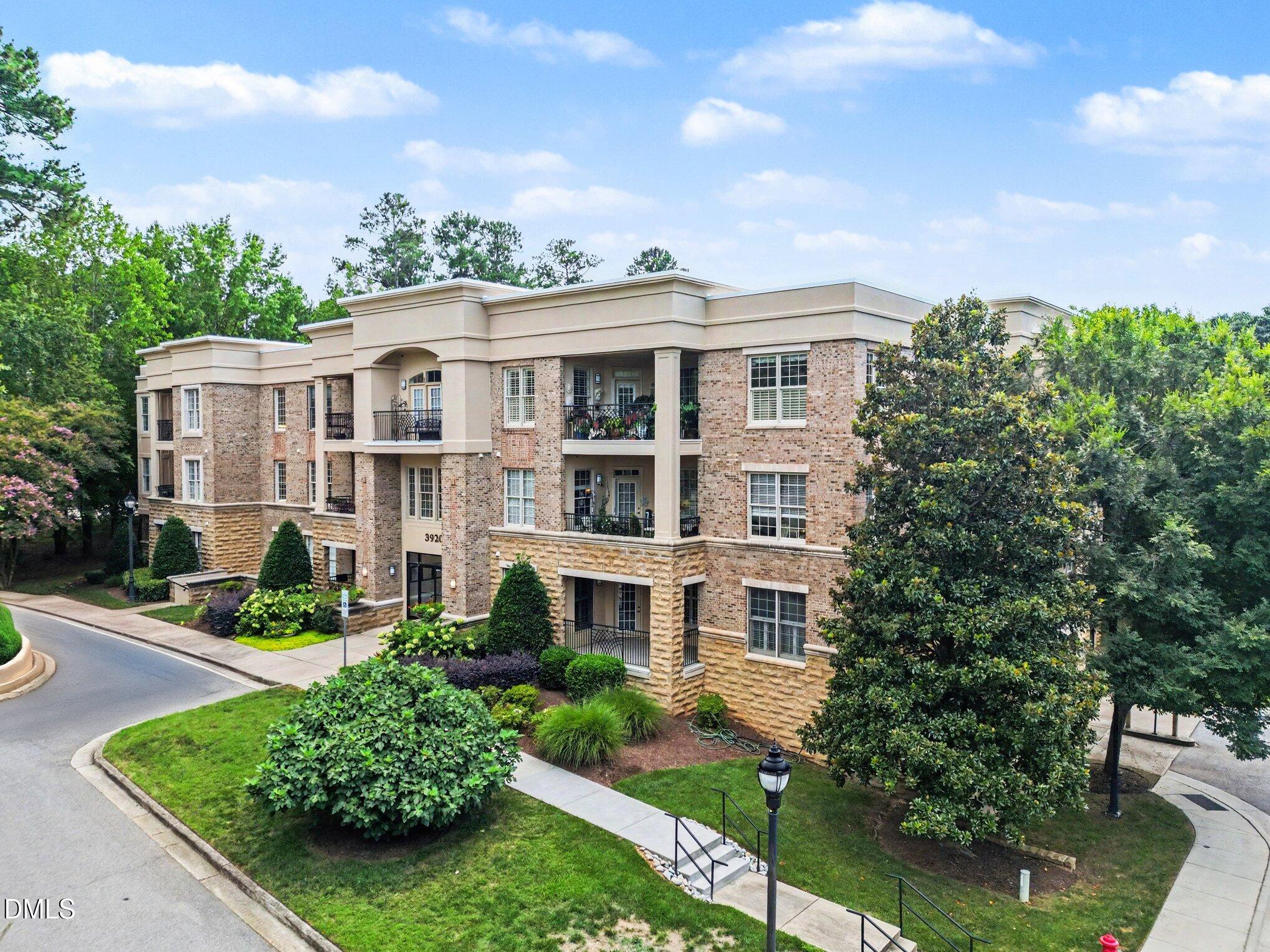 3920 Essex Garden Lane 105, Raleigh, NC 27612