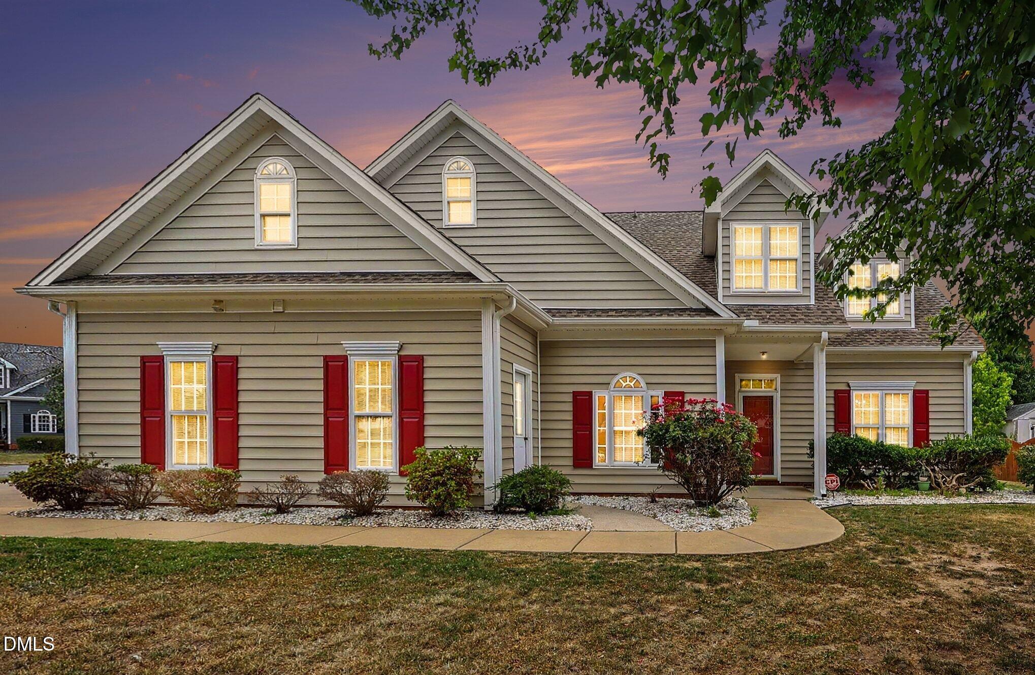 2032 Weaverline Drive, Fuquay Varina, NC 27526
