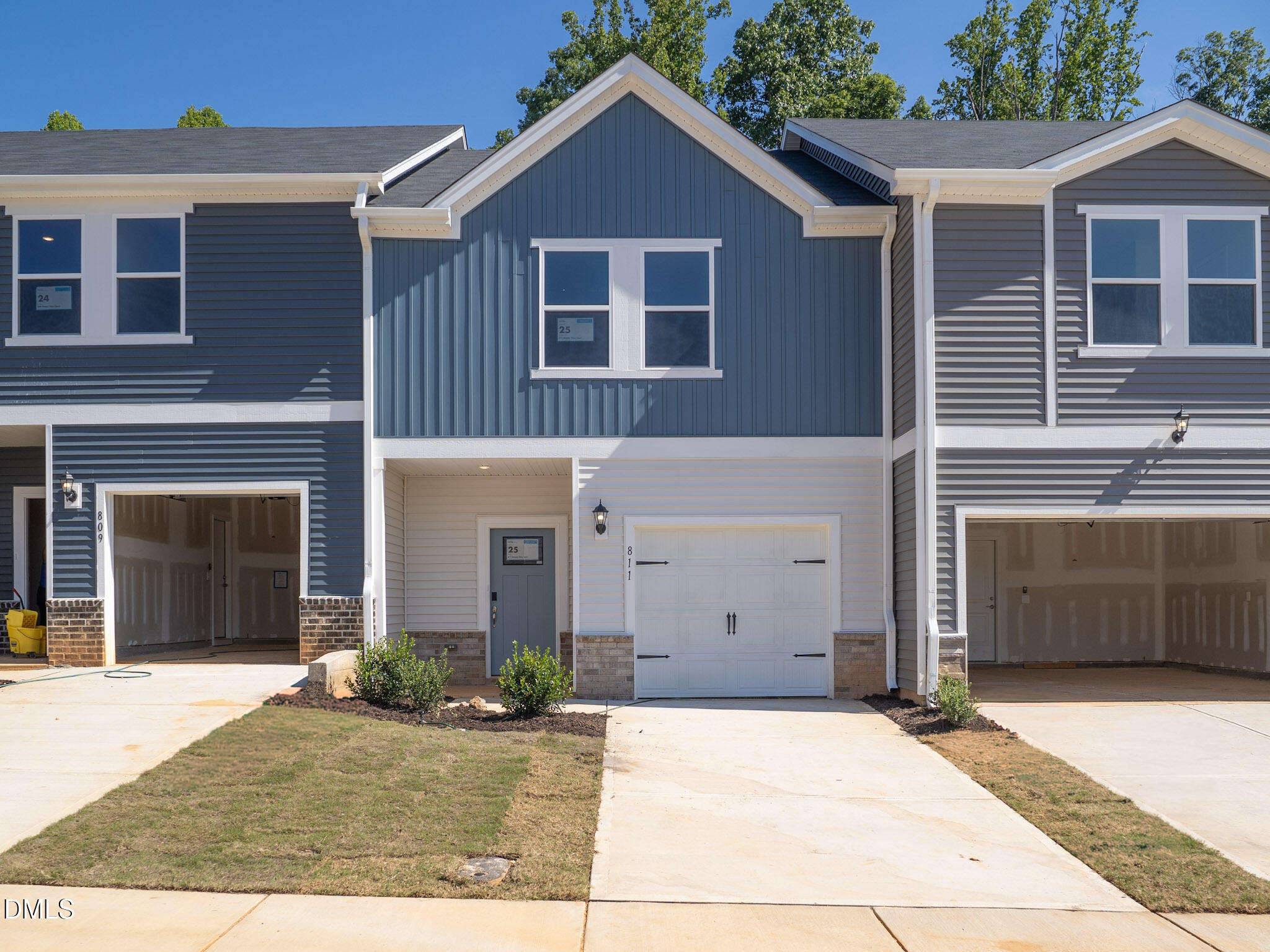 811 Stream View Court, Mebane, NC 27302