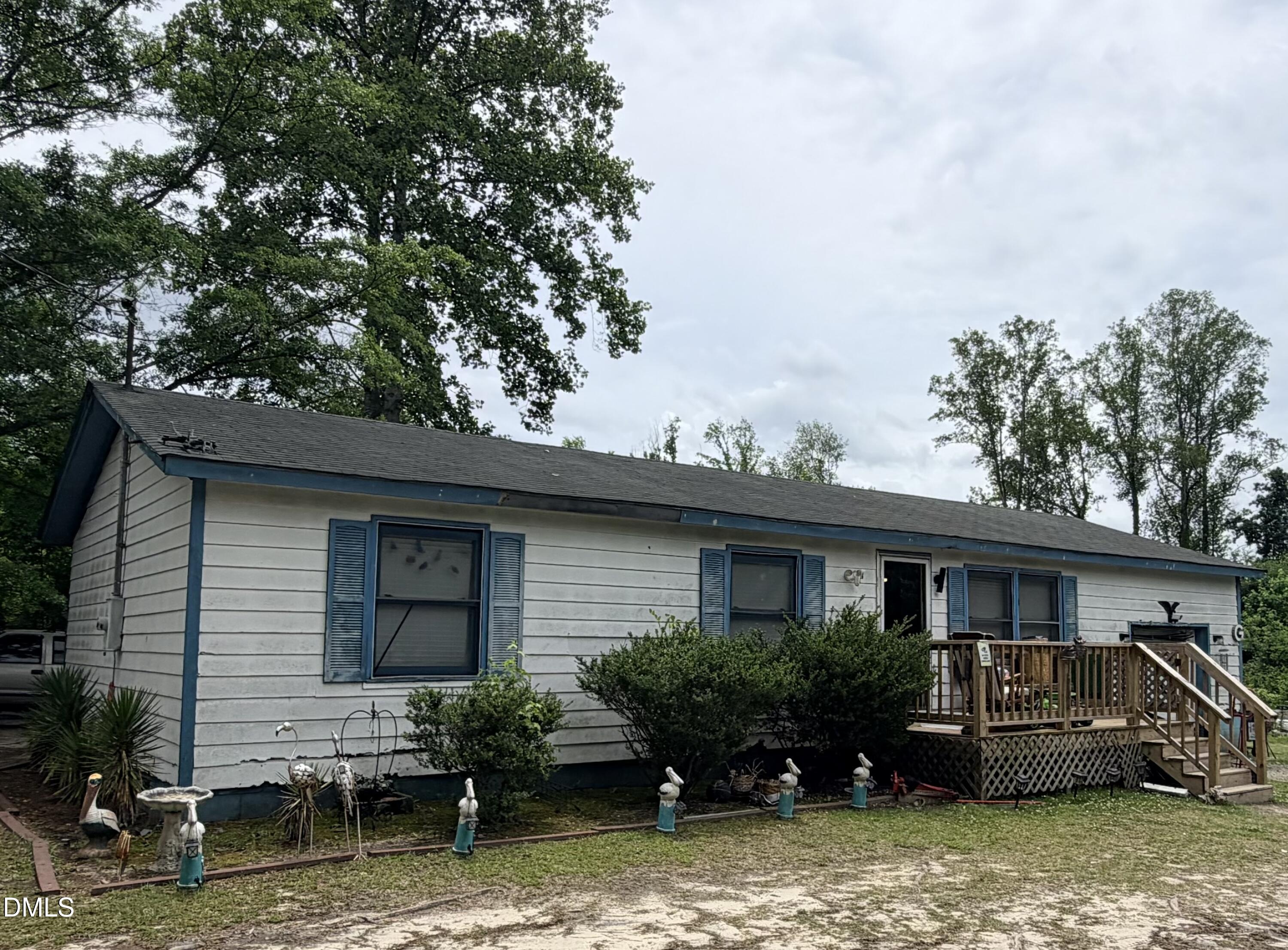 197 Zoo Road S, Roanoke Rapids, NC 27870
