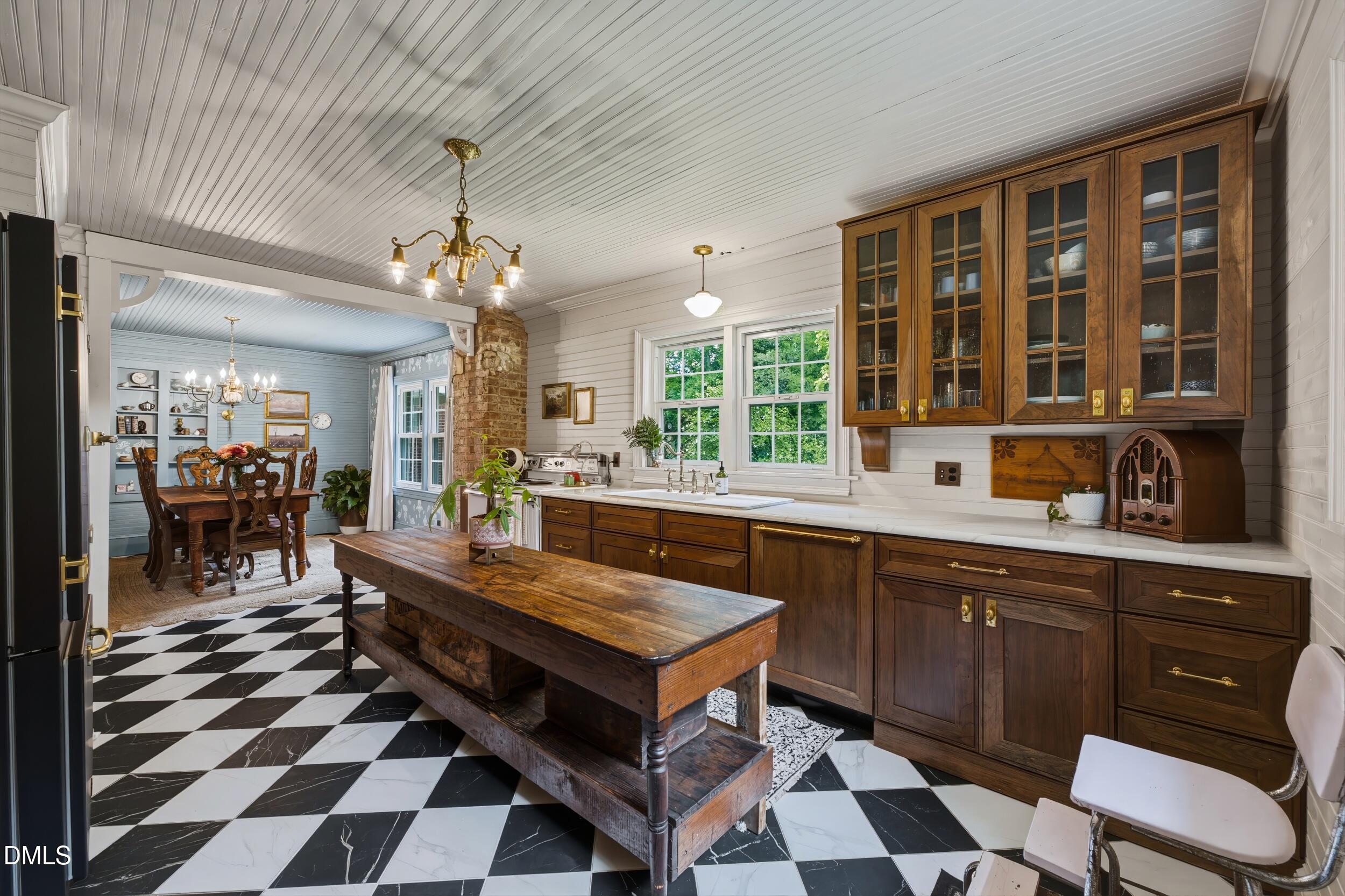 3152 Nc-87, Graham, NC 27253