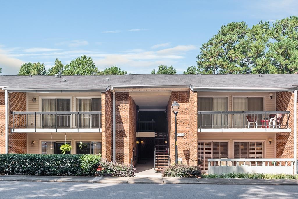 4709 Edwards Mill Road E, Raleigh, NC 27612