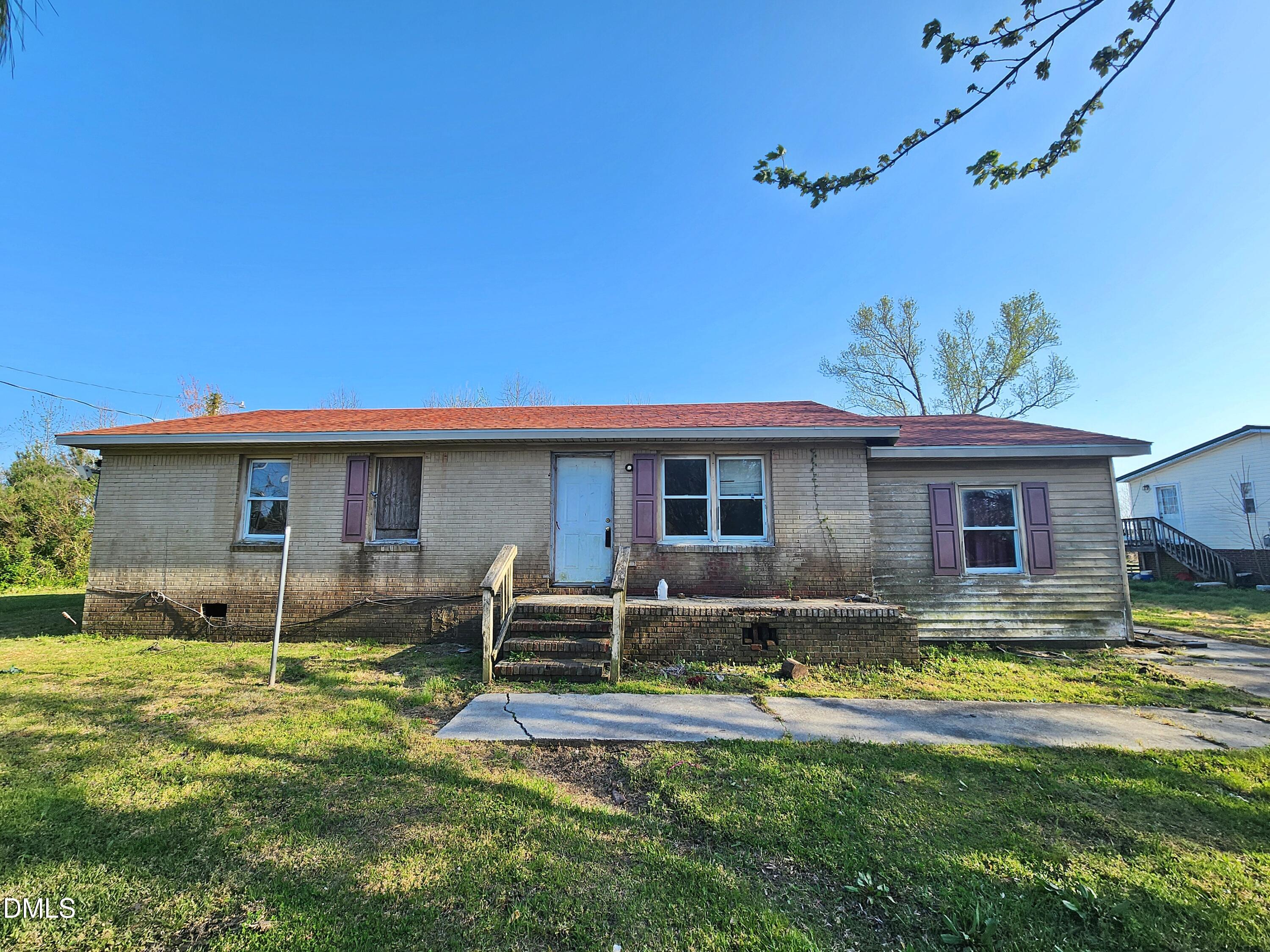 1729 Swamp Road, Engelhard, NC 27824