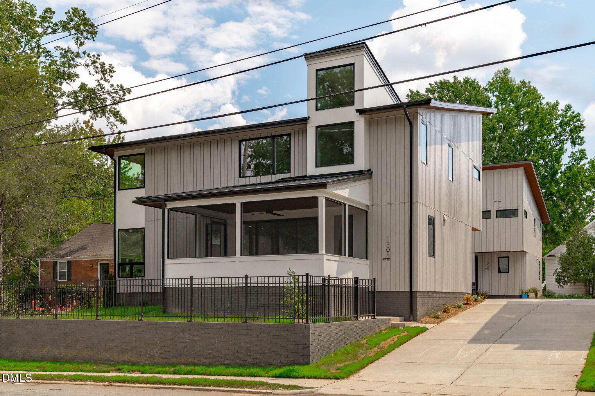 1808 Oberlin Road 101, Raleigh, NC 27608