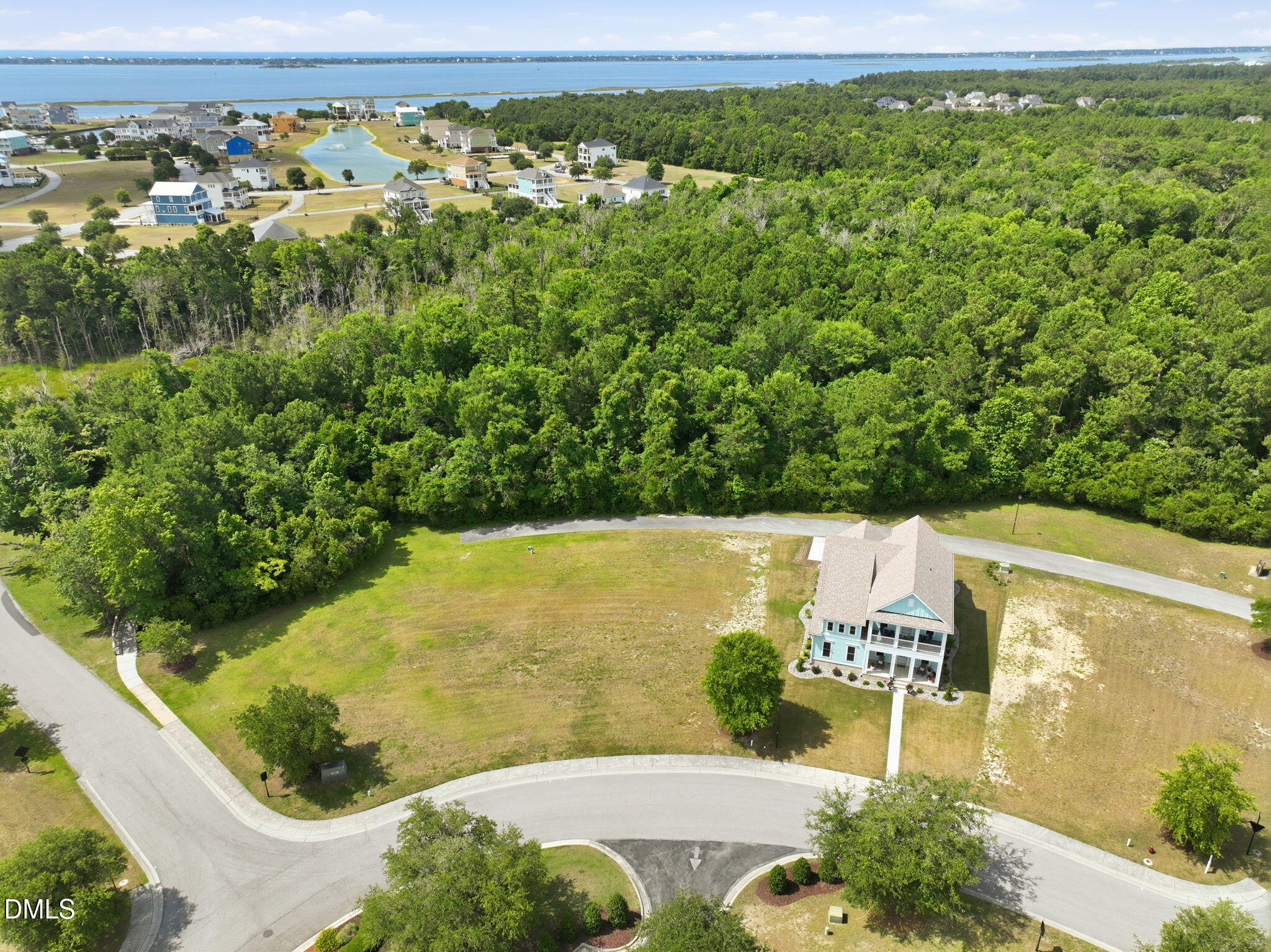 314 Cannonsgate Drive, Newport, NC 28570