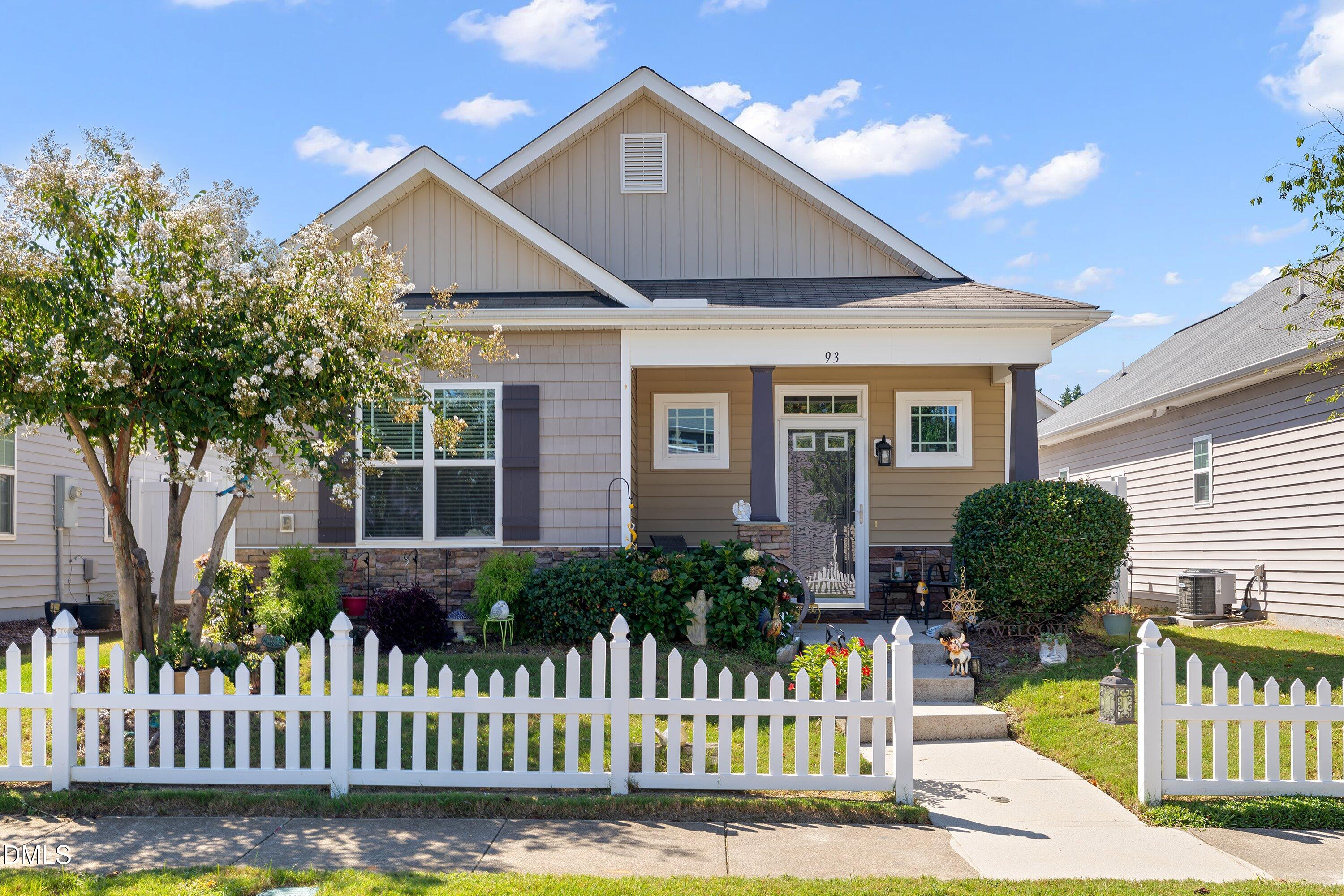 93 Scuppernong Way, Clayton, NC 27520