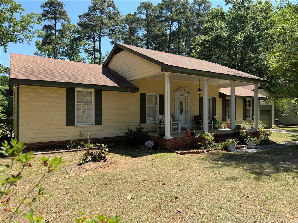 408 Old Farm Road, Raeford, NC 28376
