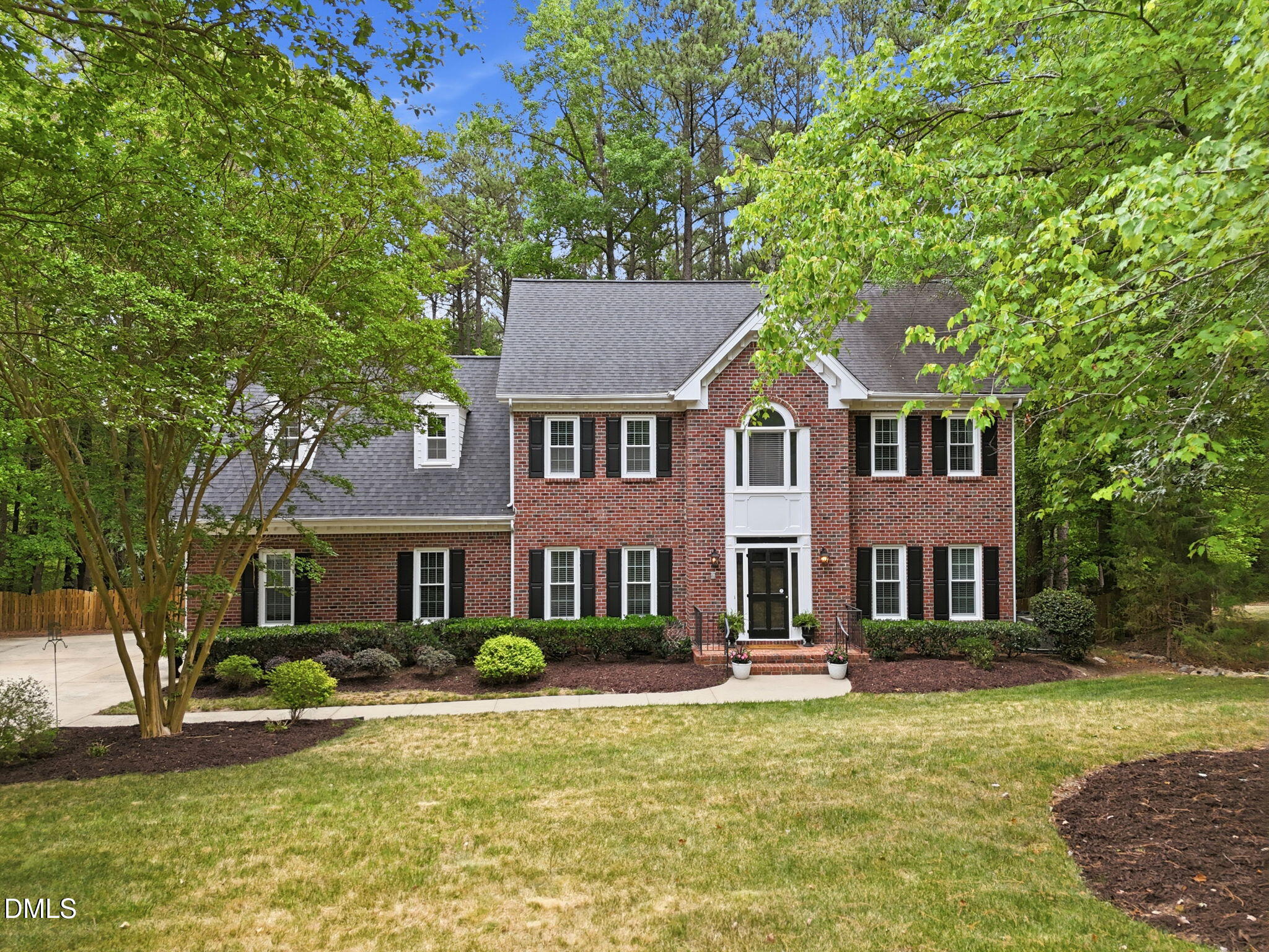 424 Grosvenor Drive, Raleigh, NC 27615