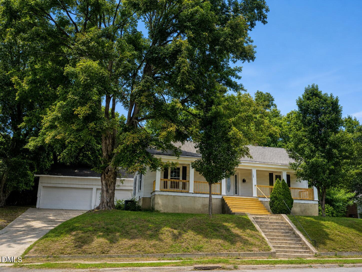 408 E Nash Street, Louisburg, NC 27549