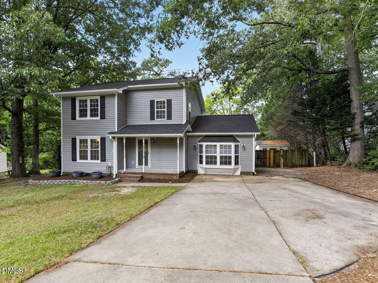 102 Greenwood Circle, Smithfield, NC 27577