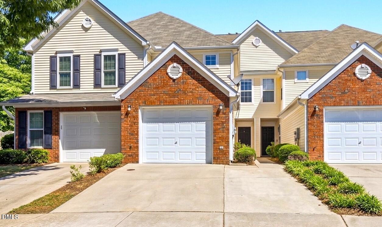 2607 Hamlet Green Drive, Raleigh, NC 27614