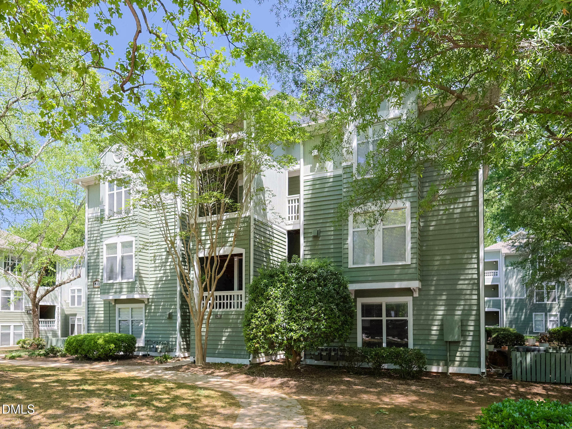 1211 Westview Lane 305, Raleigh, NC 27605