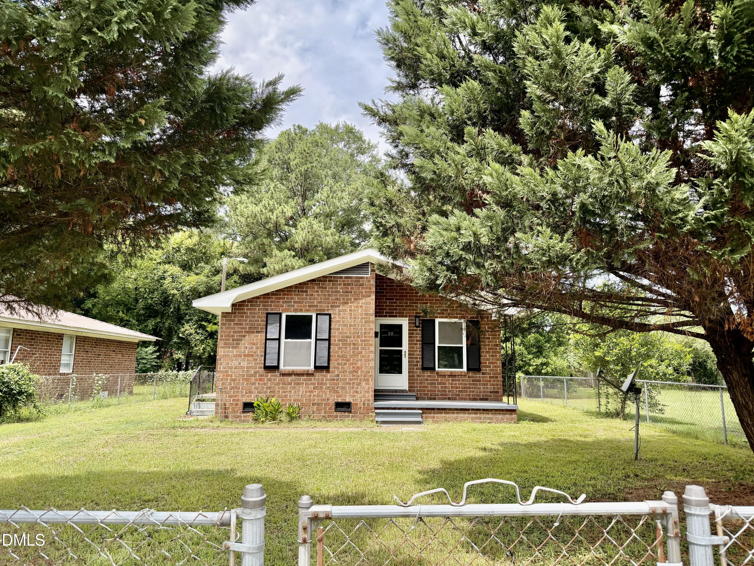 811 Crawford Street, Goldsboro, NC 27530