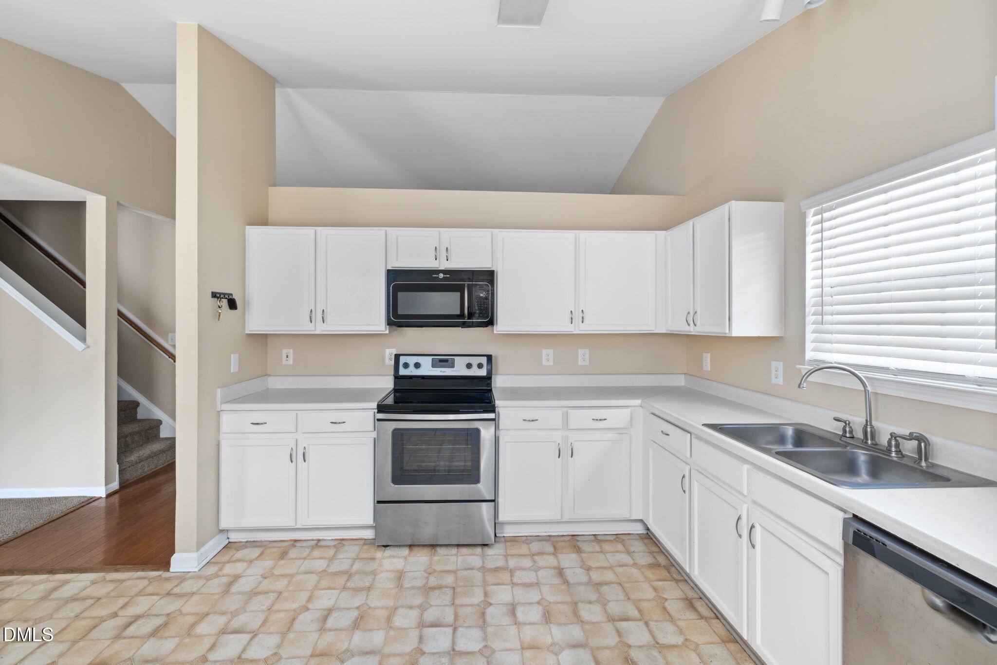 1524 Clover Ridge Court, Raleigh, NC 27610