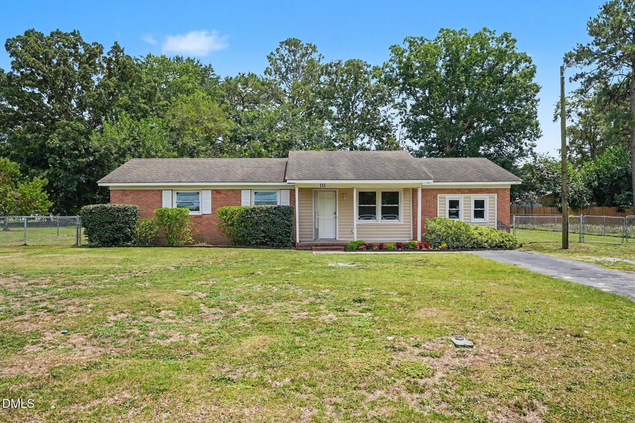 111 Fox Drive, Dudley, NC 28333