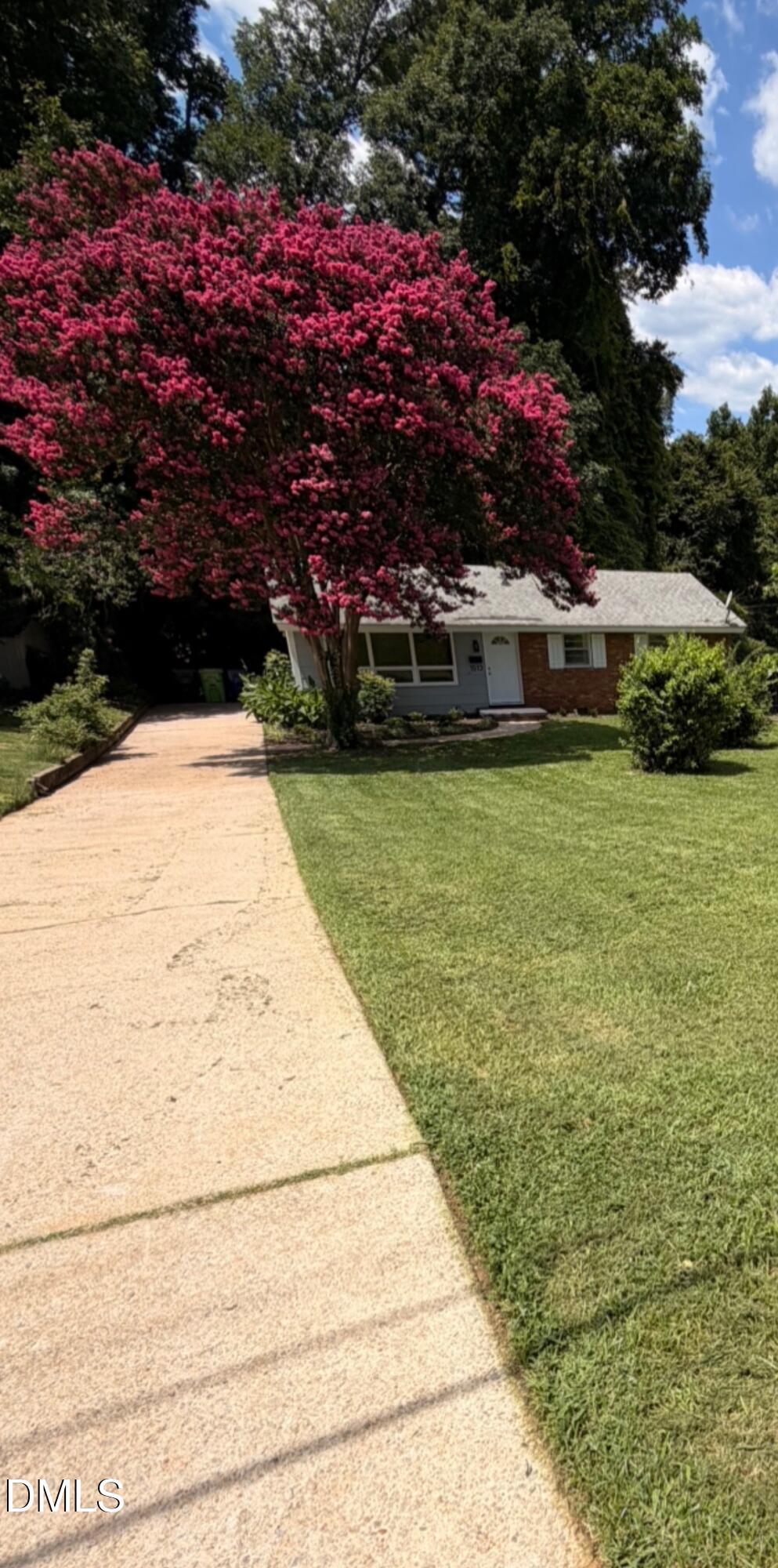 1513 N King Charles Road, Raleigh, NC 27610