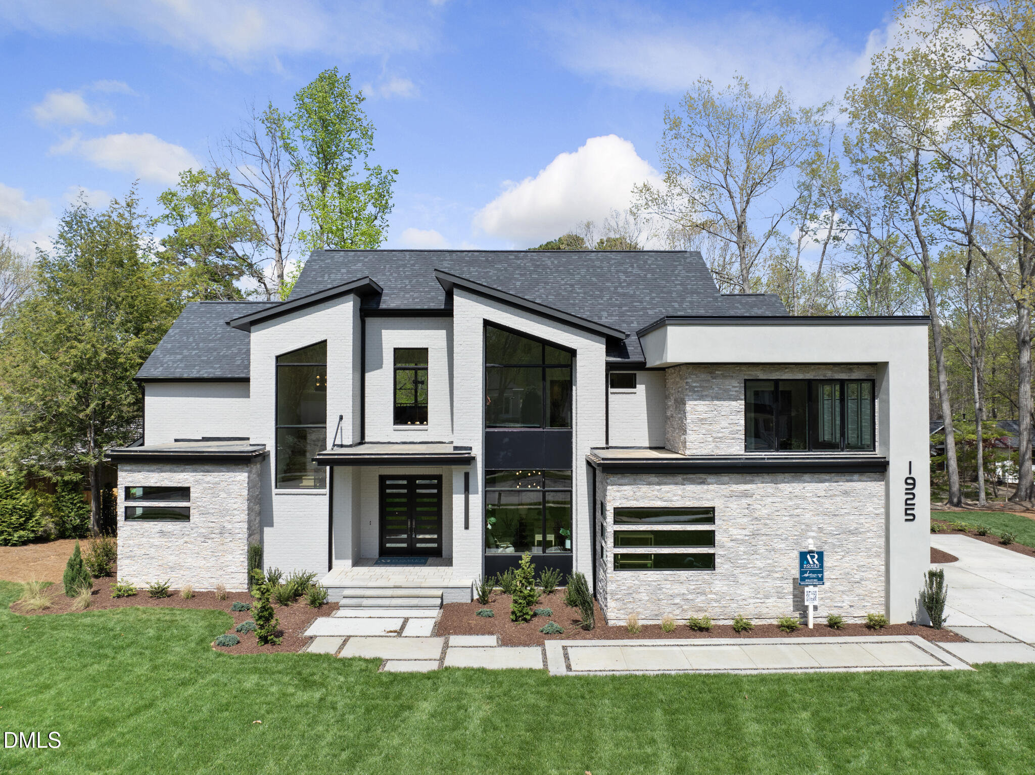 1925 Hunting Ridge Road, Raleigh, NC 27615