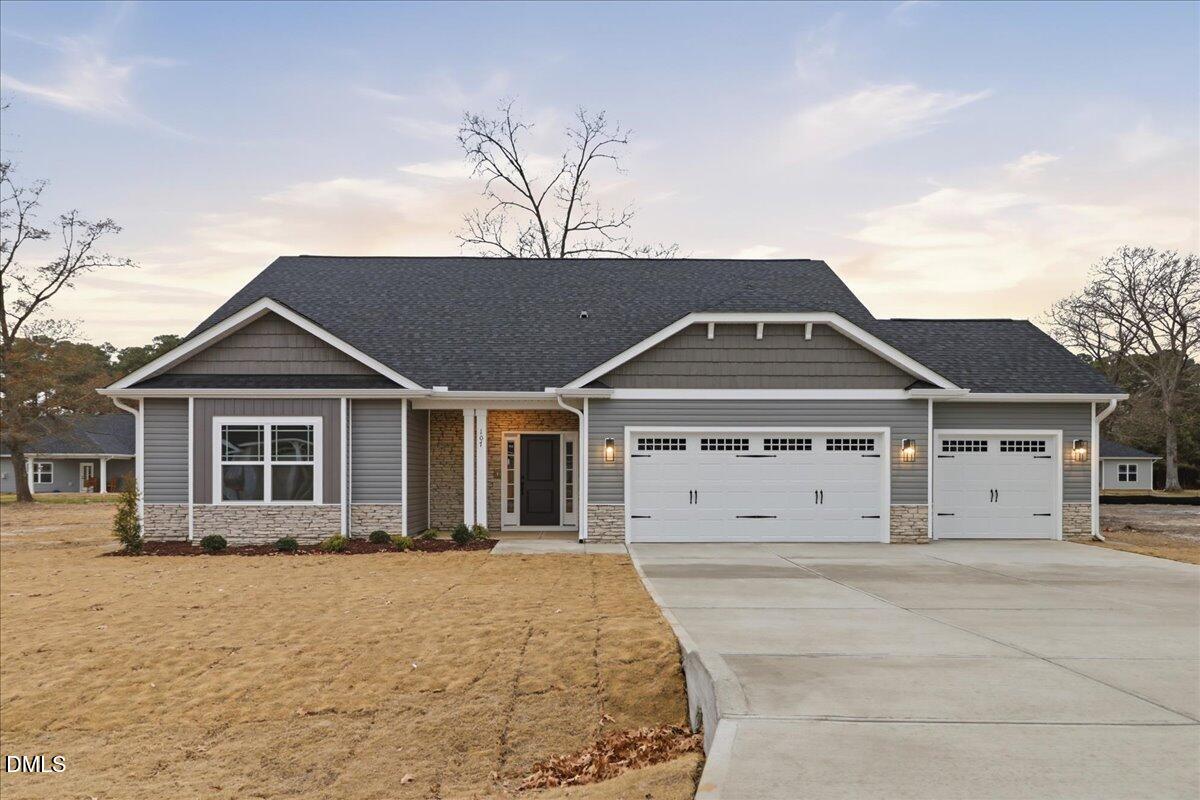 64 Killarney Avenue, Lillington, NC 27546