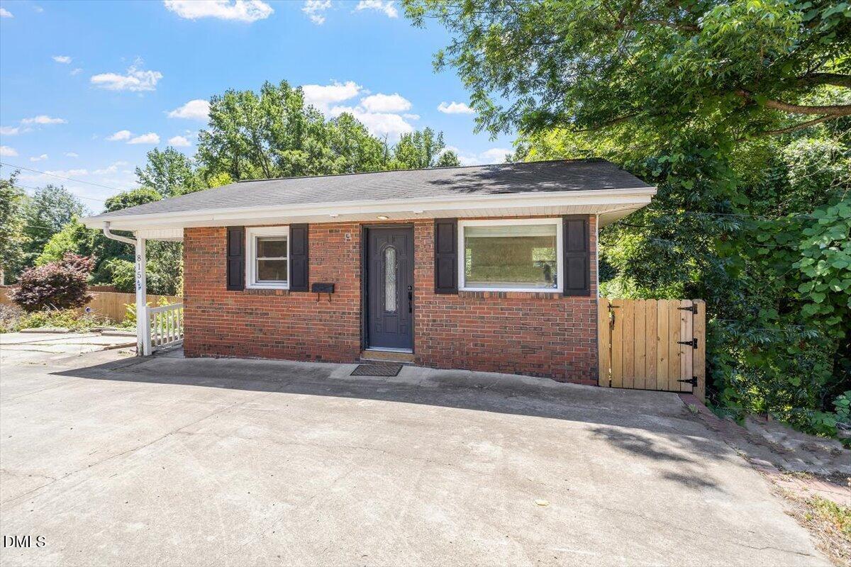 815 W 3rd Street, Siler City, NC 27344