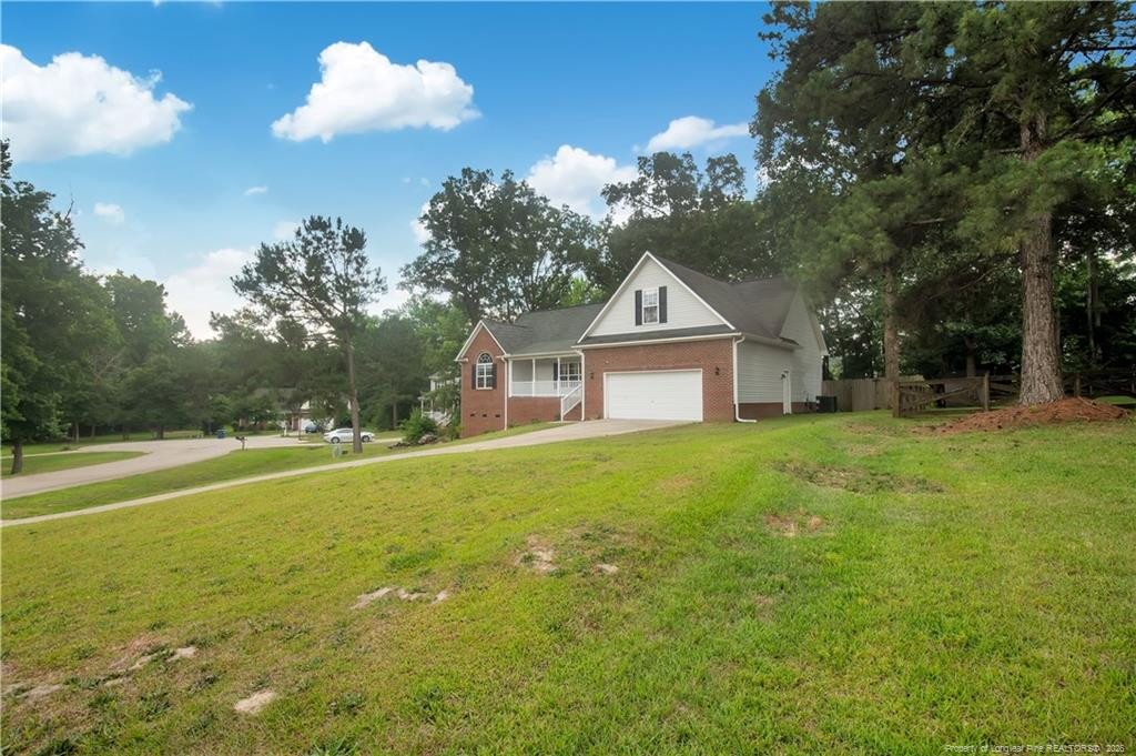 278 Oakmont Drive, Raeford, NC 28376