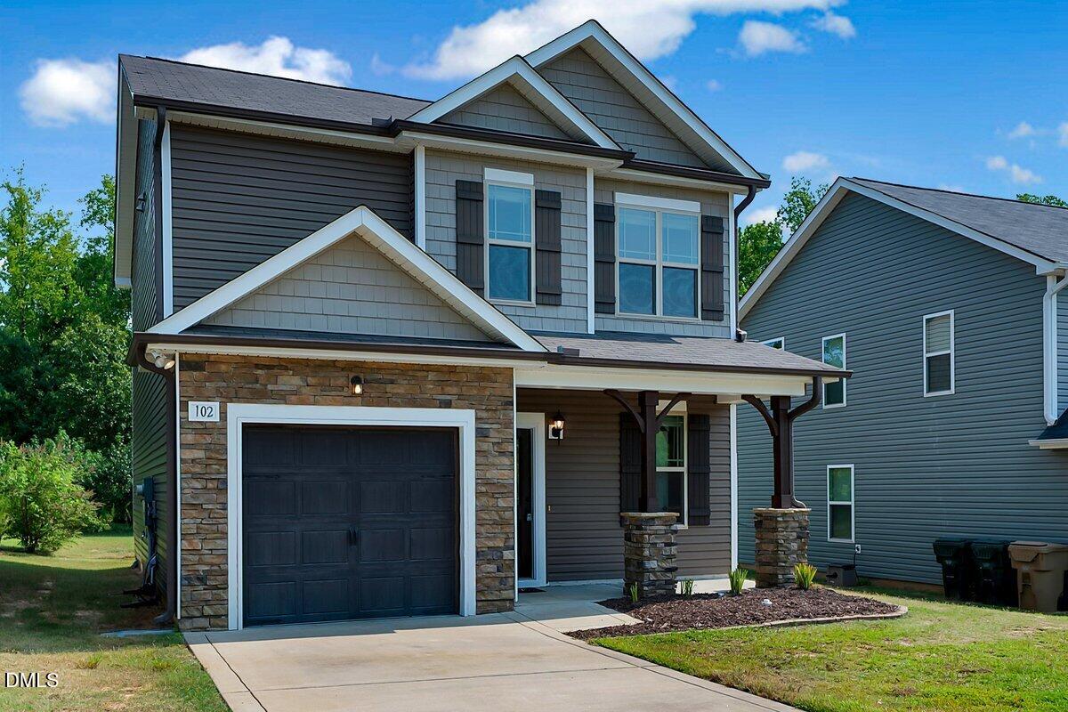 102 Forsyth Parkway, Clayton, NC 27520