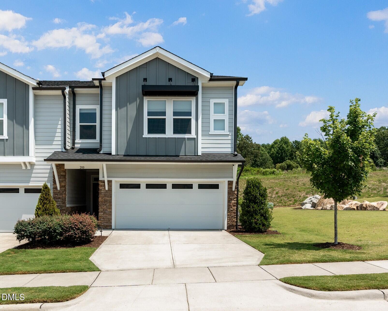 200 Deardom Way, Chapel Hill, NC 27516
